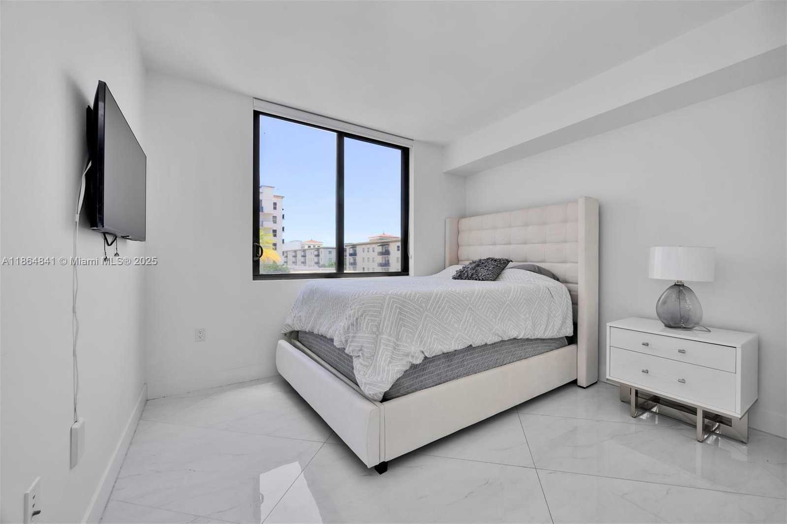 Small Image of 301 ALTARA AVE #511, Coral Gables Number 23