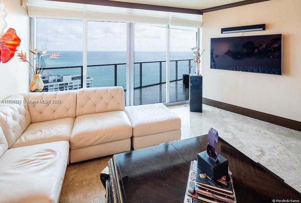 Small Image of 3101 SOUTH OCEAN DR #2707, Hollywood Number 11