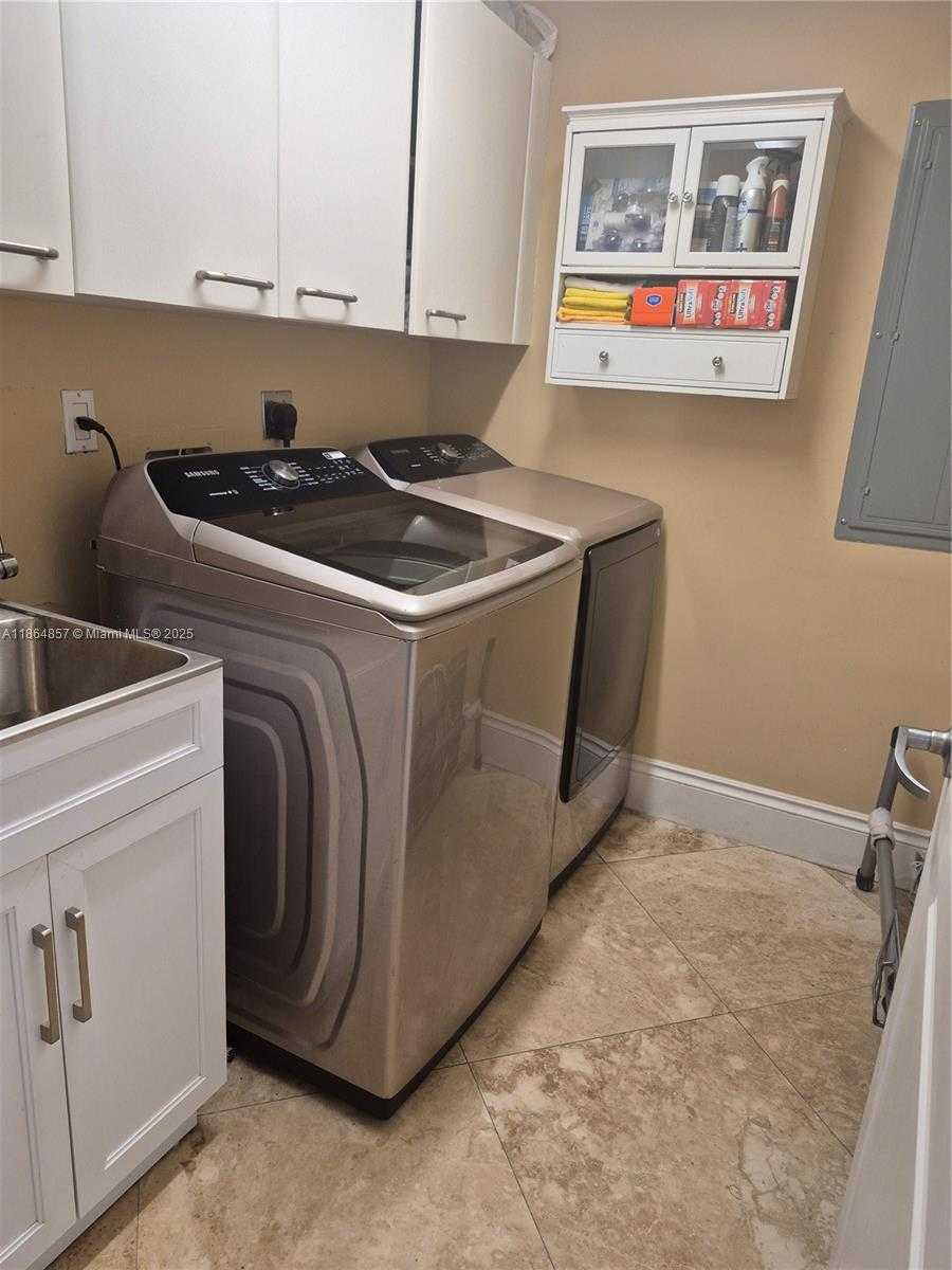 Small Image of 3101 SOUTH OCEAN DR #2707, Hollywood Number 21