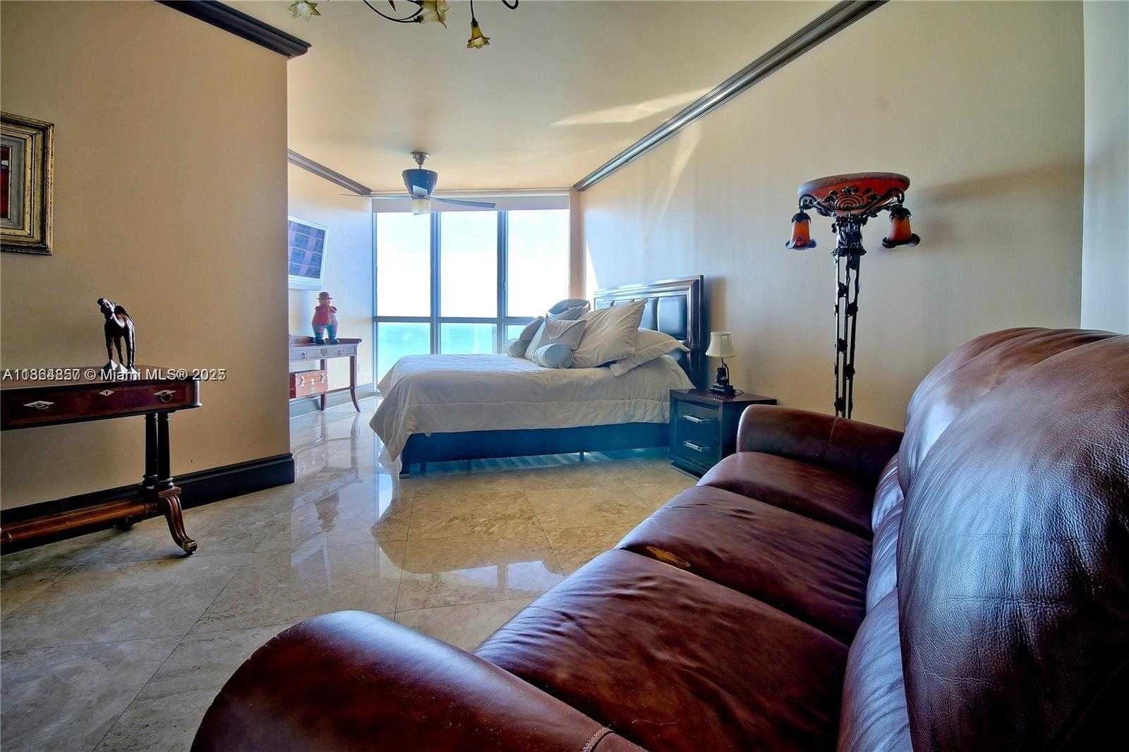 Small Image of 3101 SOUTH OCEAN DR #2707, Hollywood Number 23