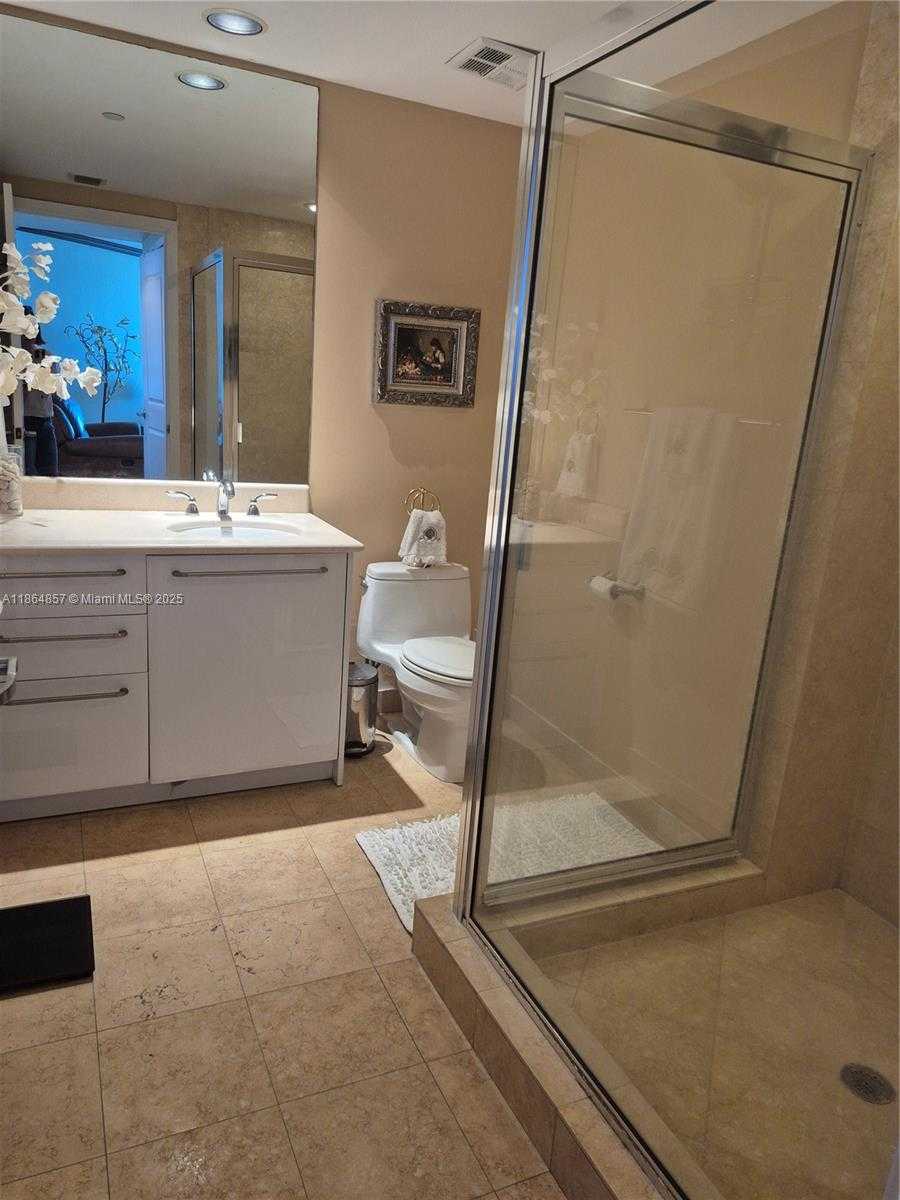 Small Image of 3101 SOUTH OCEAN DR #2707, Hollywood Number 29