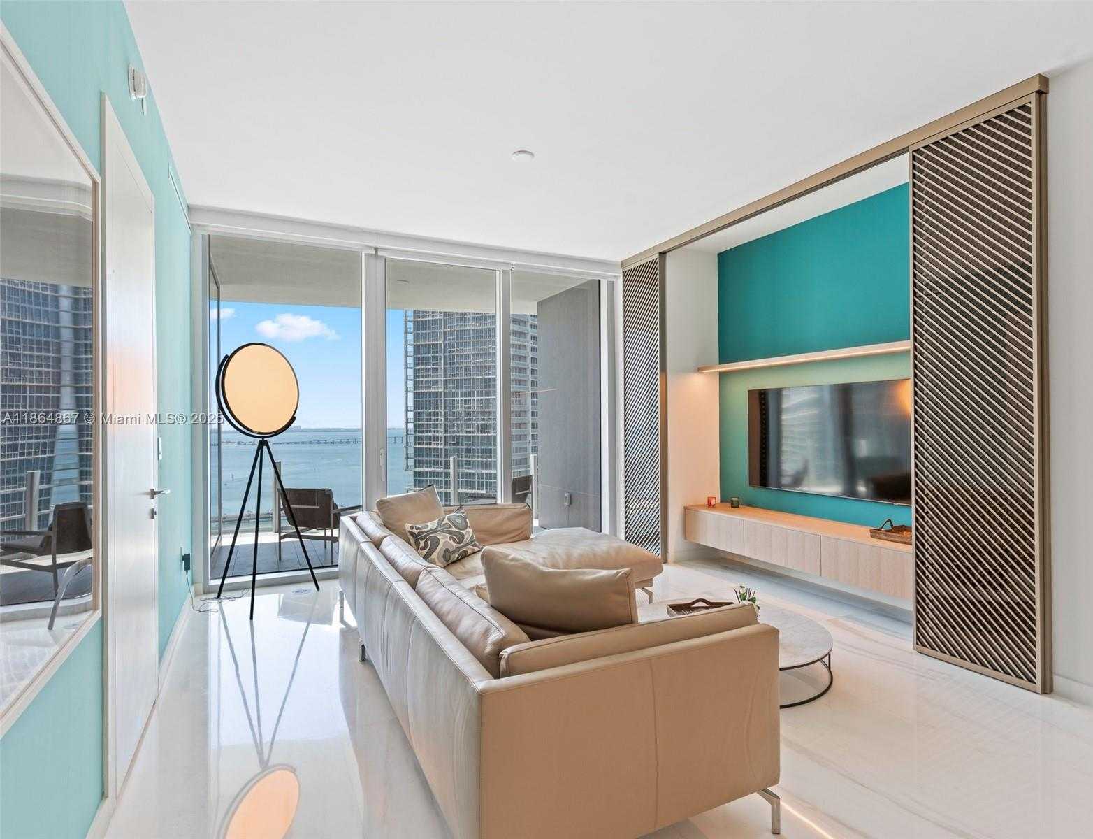 Small Image of 300 BISCAYNE BLVD WAY #2505, Miami Number 16