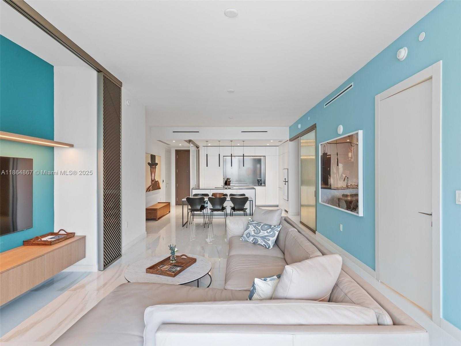 Small Image of 300 BISCAYNE BLVD WAY #2505, Miami Number 18