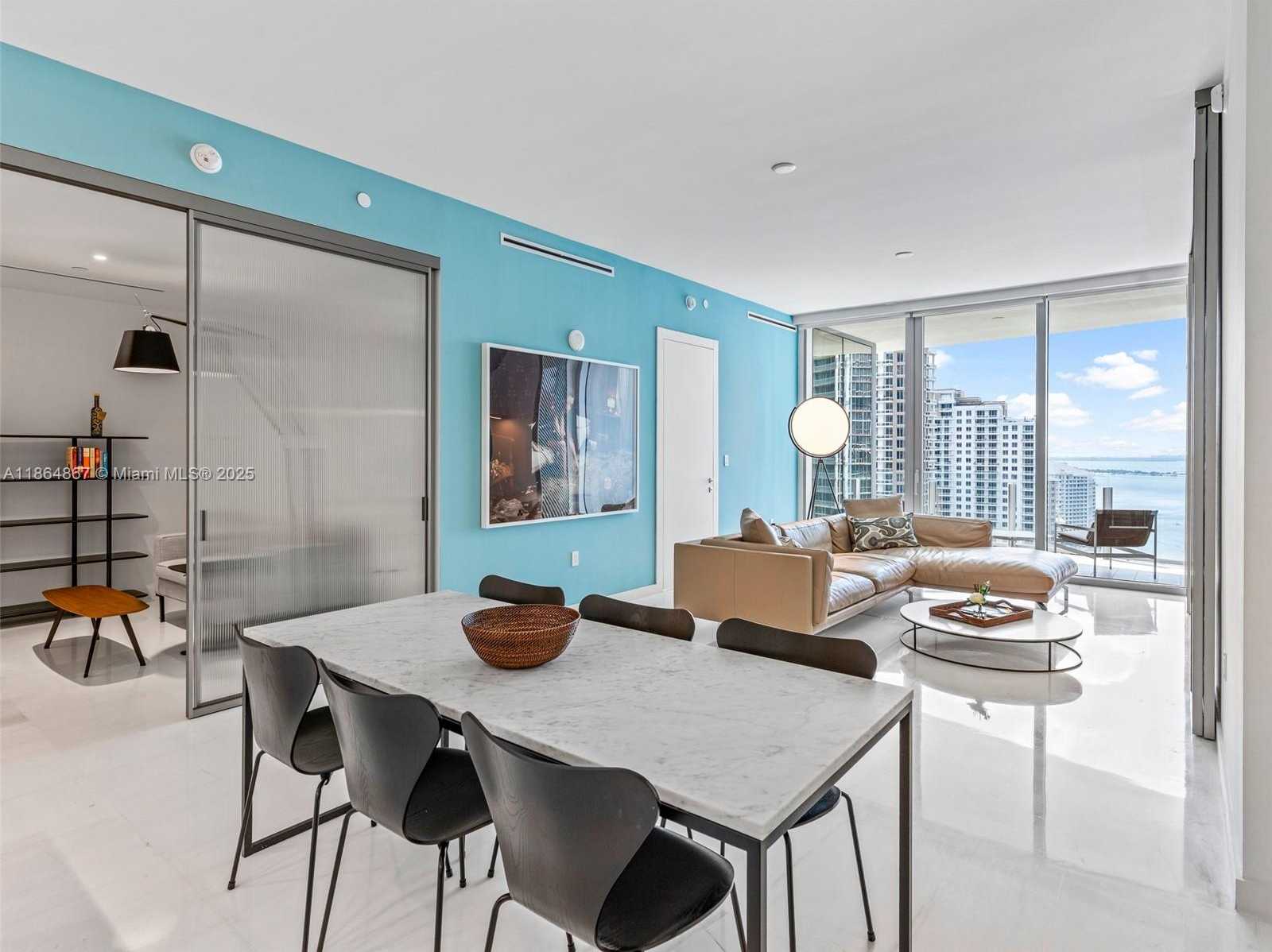 Small Image of 300 BISCAYNE BLVD WAY #2505, Miami Number 2