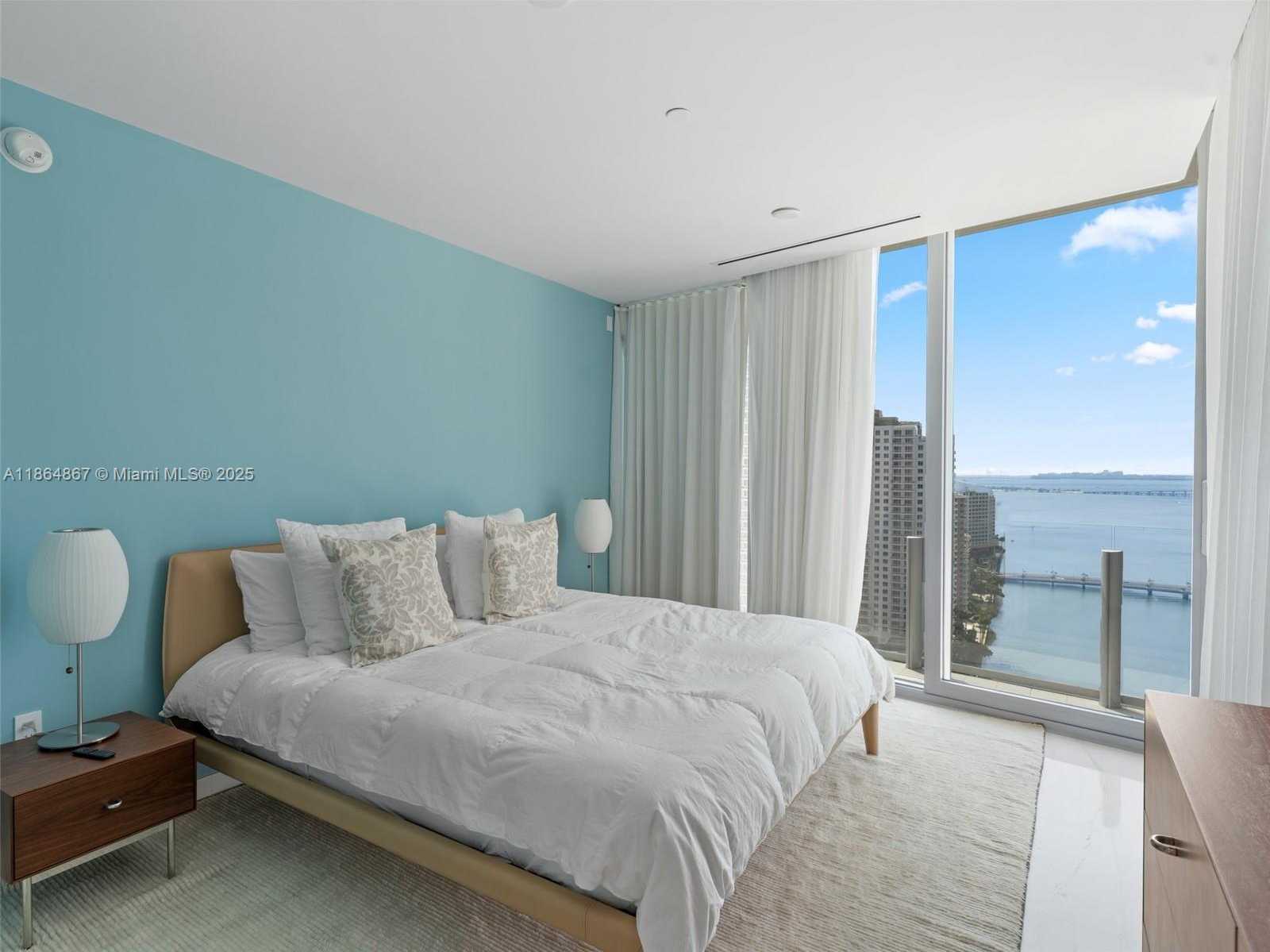 Small Image of 300 BISCAYNE BLVD WAY #2505, Miami Number 26