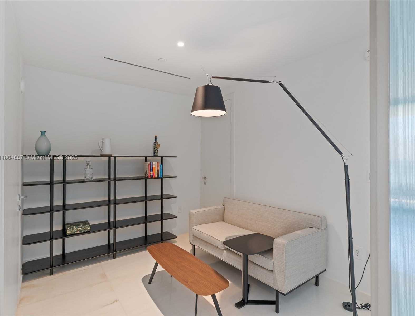 Small Image of 300 BISCAYNE BLVD WAY #2505, Miami Number 32