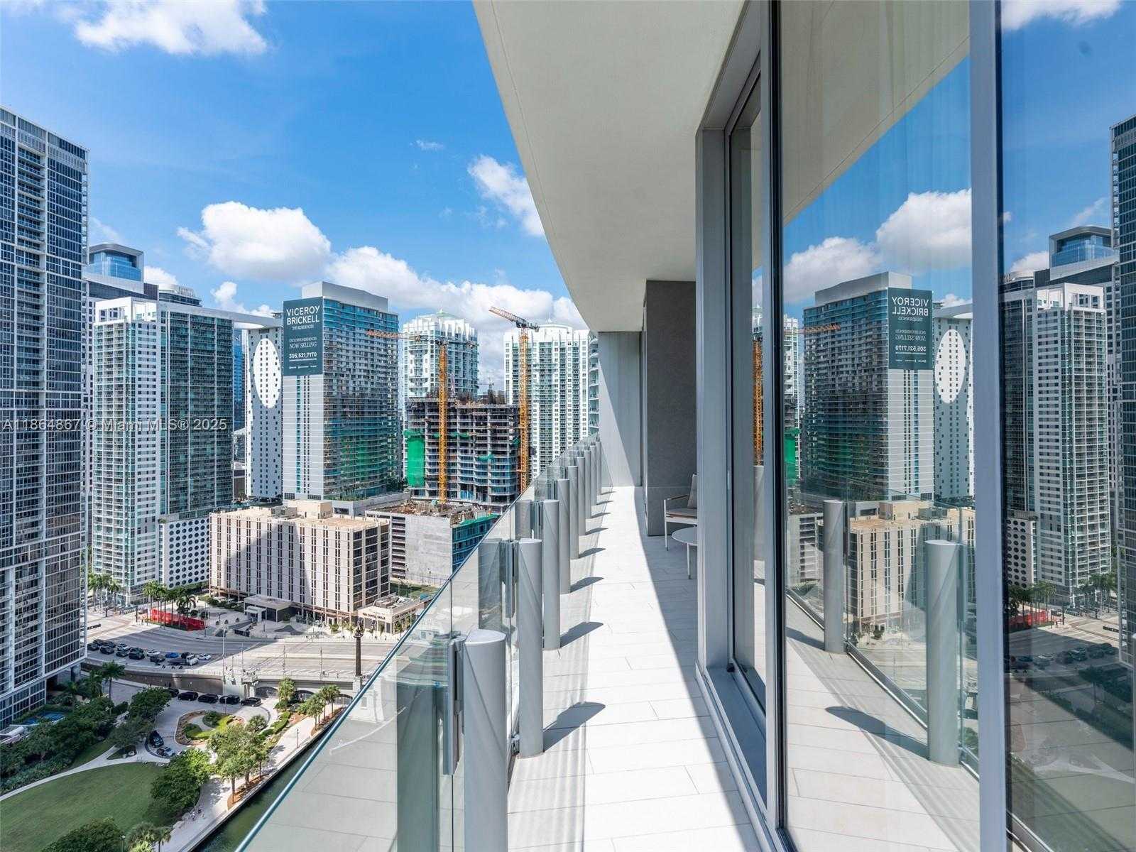 Small Image of 300 BISCAYNE BLVD WAY #2505, Miami Number 39