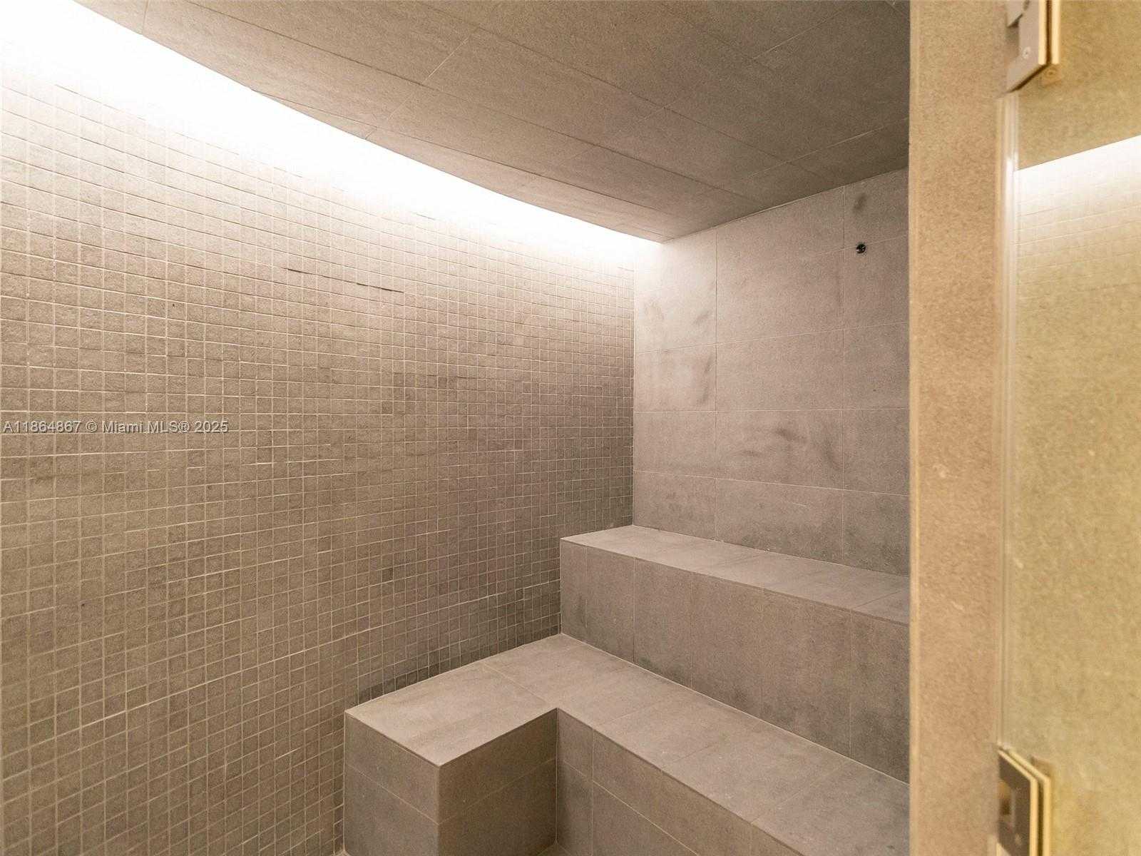 Small Image of 300 BISCAYNE BLVD WAY #2505, Miami Number 50