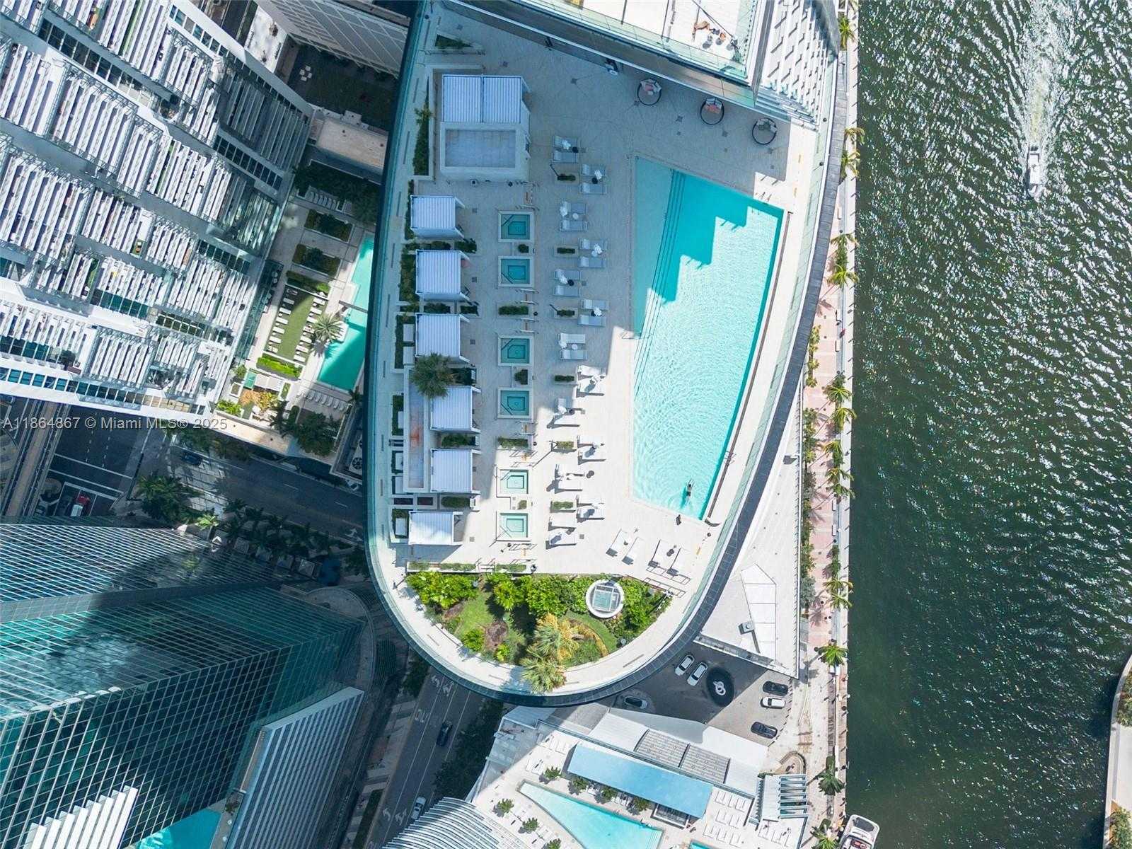 Small Image of 300 BISCAYNE BLVD WAY #2505, Miami Number 54