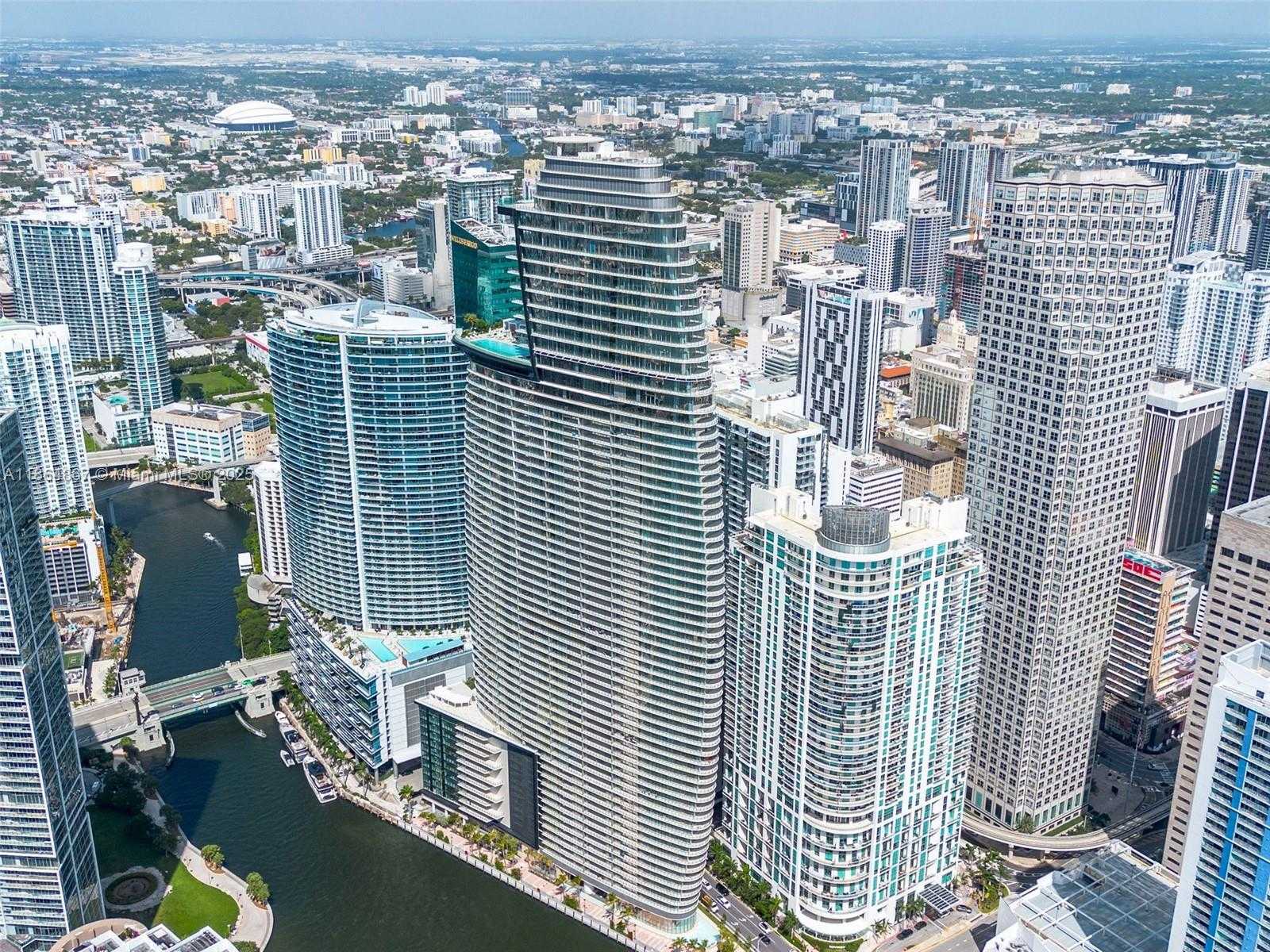 Small Image of 300 BISCAYNE BLVD WAY #2505, Miami Number 56