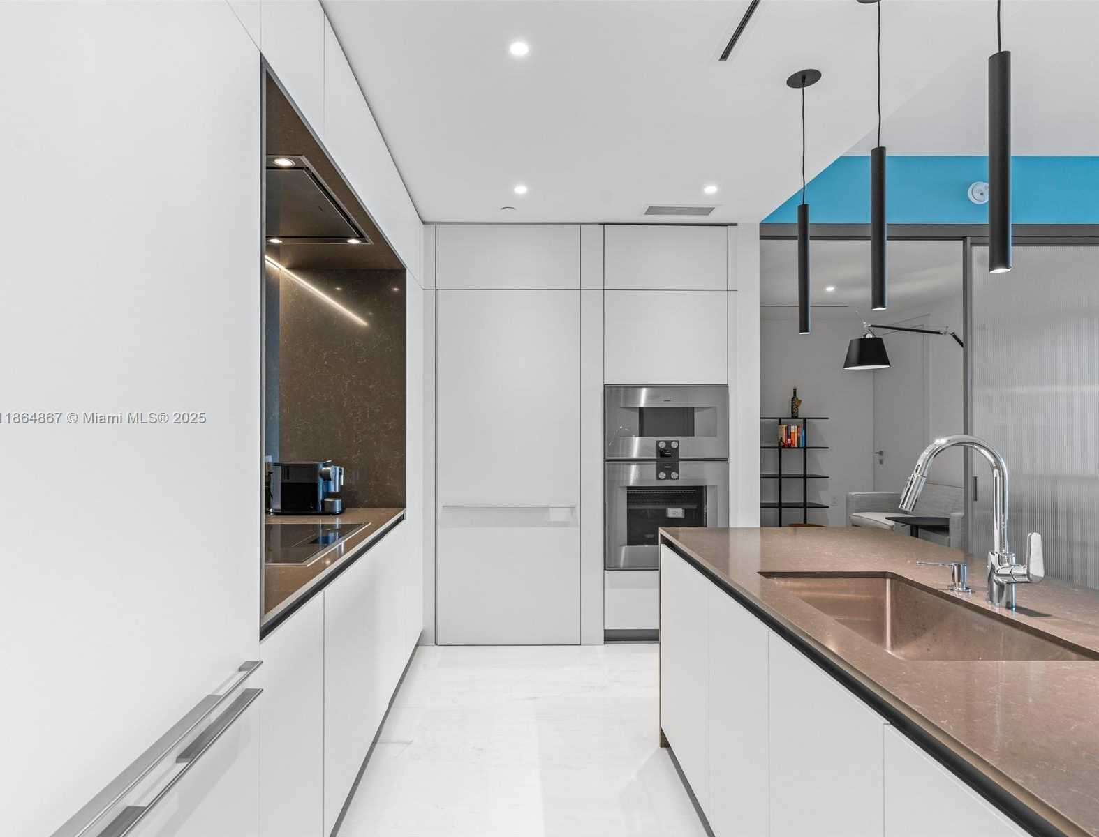Small Image of 300 BISCAYNE BLVD WAY #2505, Miami Number 8