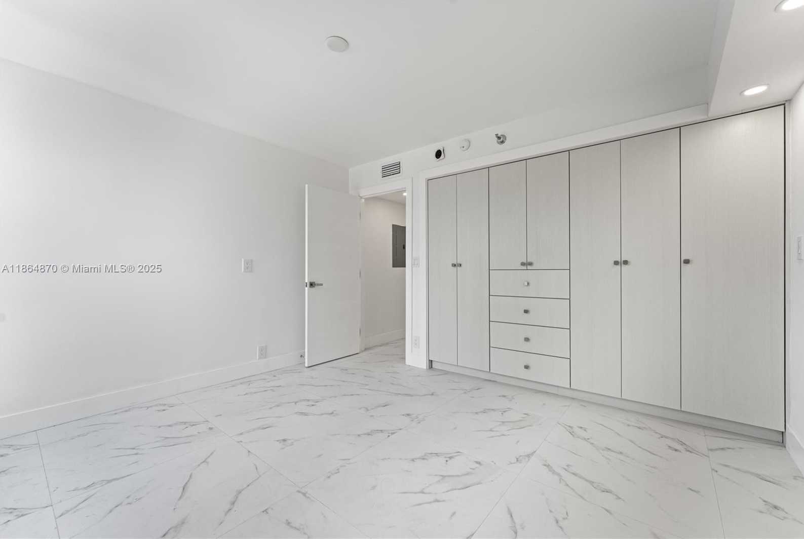 Small Image of 19101 NORTH EAST 36TH CT #206, Aventura Number 25