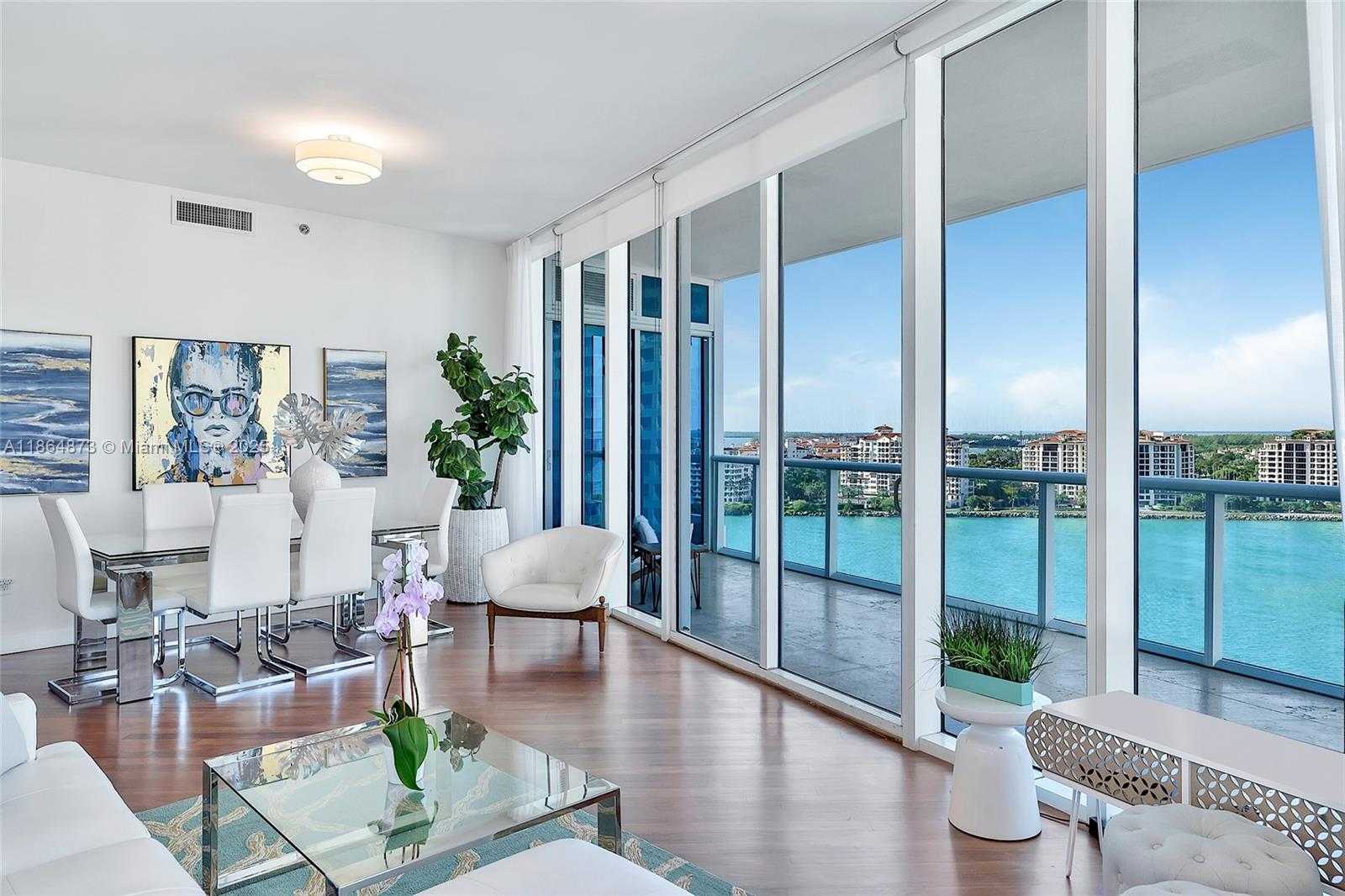 Small Image of 100 SOUTH POINTE DR #1501, Miami Beach Number 3