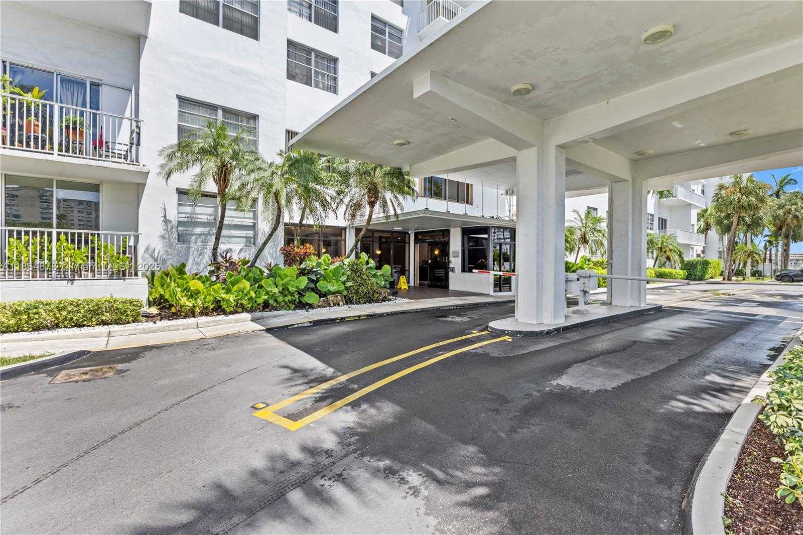 Small Image of 2801 NORTH EAST 183RD ST #1510W, Aventura Number 15