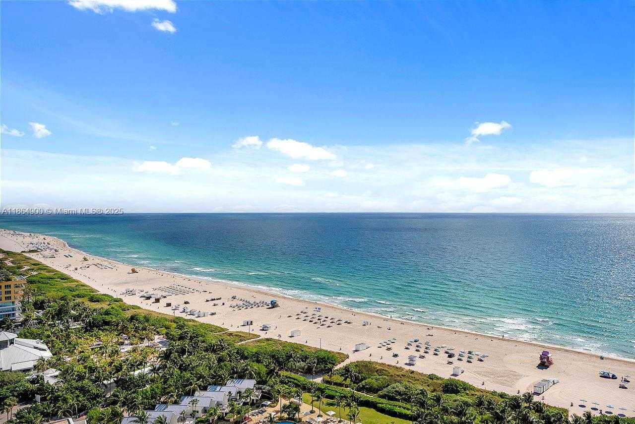 Small Image of 100 SOUTH POINTE DR #2208, Miami Beach Number 16