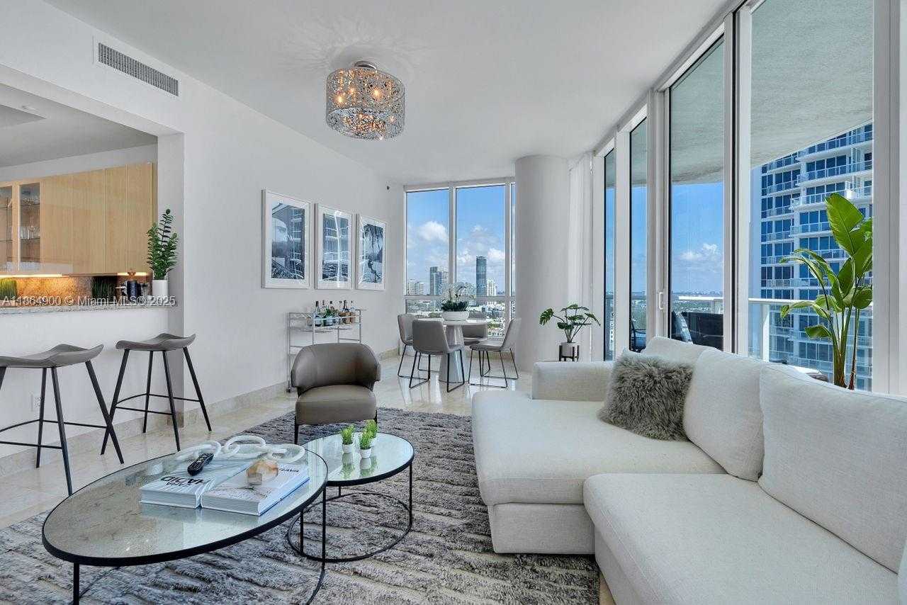 Small Image of 100 SOUTH POINTE DR #2208, Miami Beach Number 25