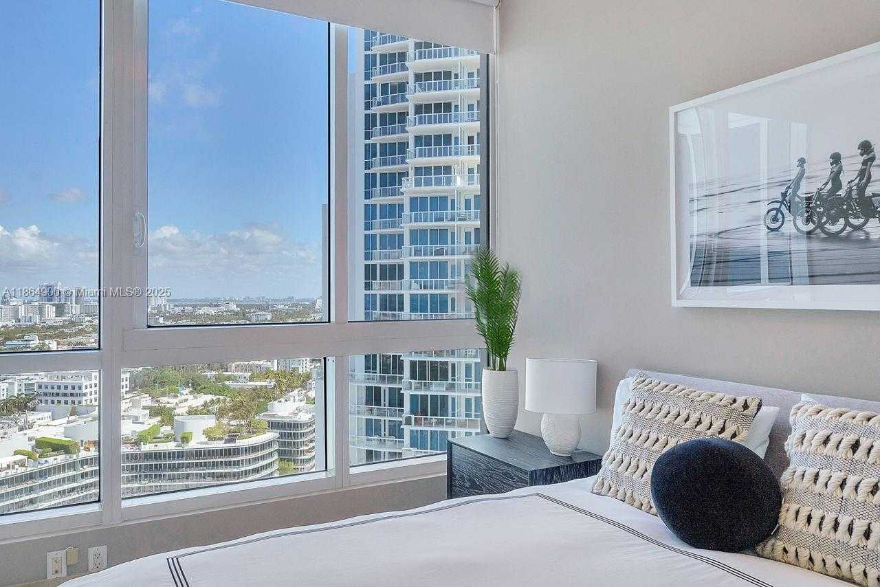 Small Image of 100 SOUTH POINTE DR #2208, Miami Beach Number 29