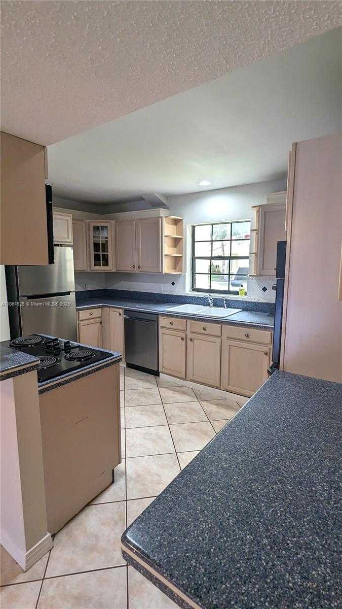 Small Image of 11572 NORTH WEST 2ND ST, Plantation Number 3