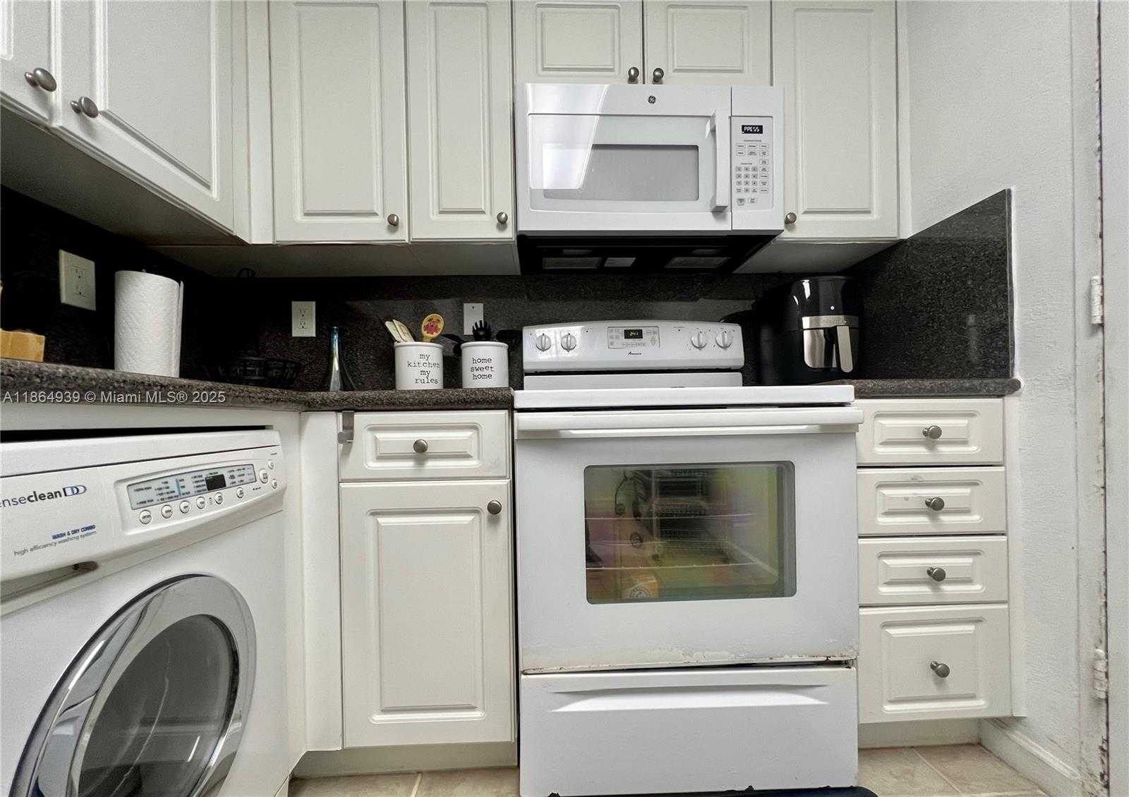 Small Image of 2501 SOUTH OCEAN DR #918, Hollywood Number 12