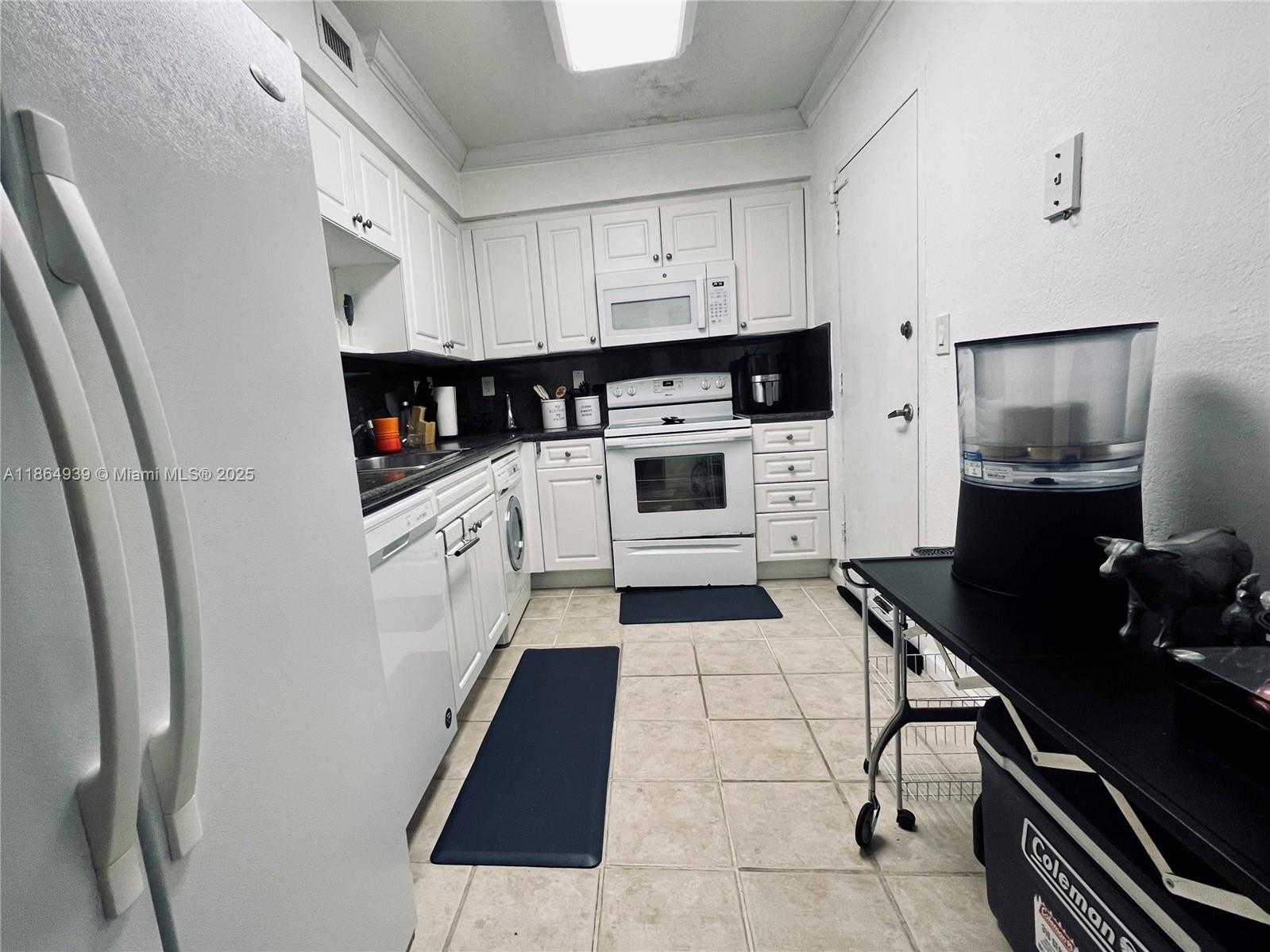 Small Image of 2501 SOUTH OCEAN DR #918, Hollywood Number 14