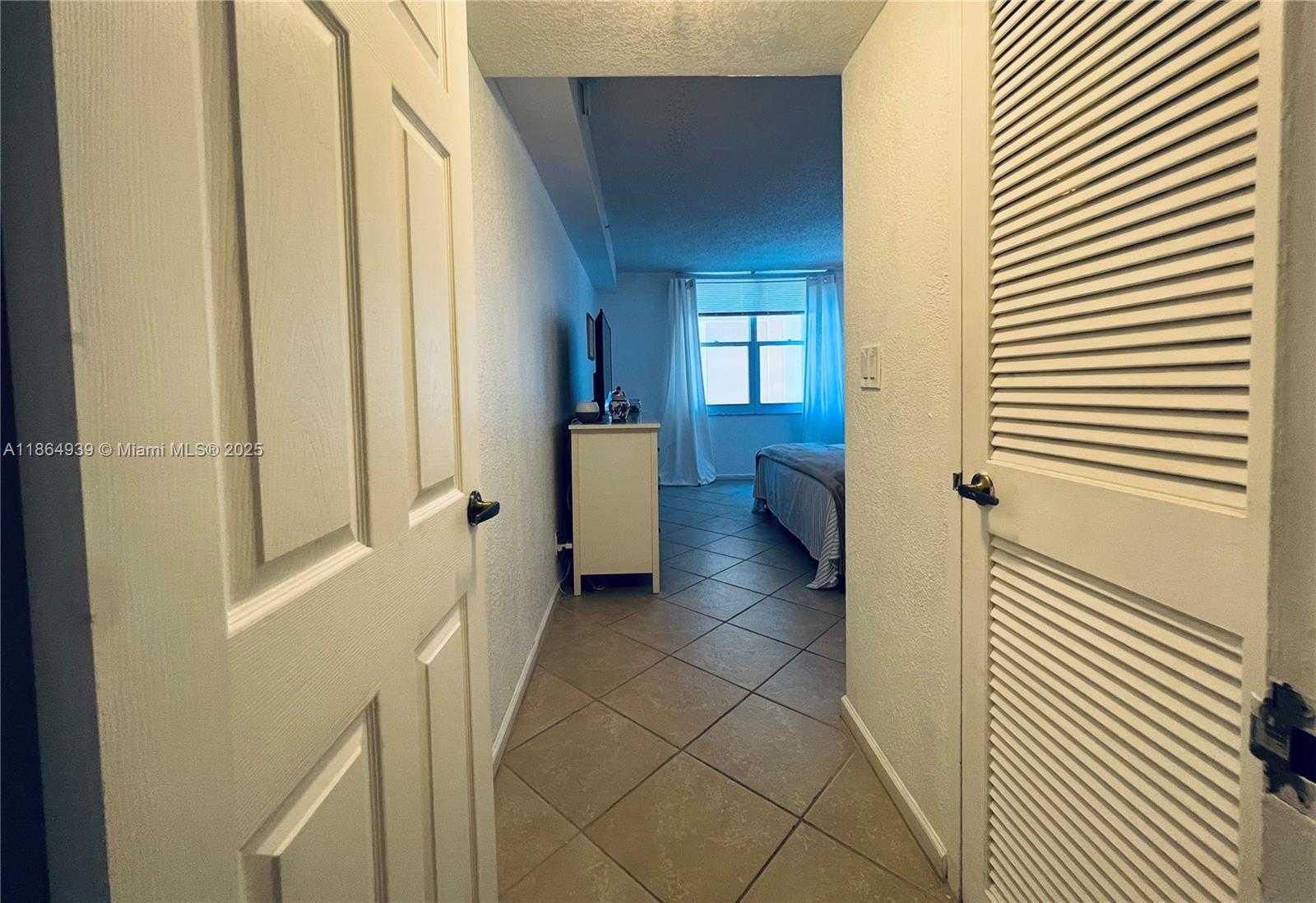 Small Image of 2501 SOUTH OCEAN DR #918, Hollywood Number 15