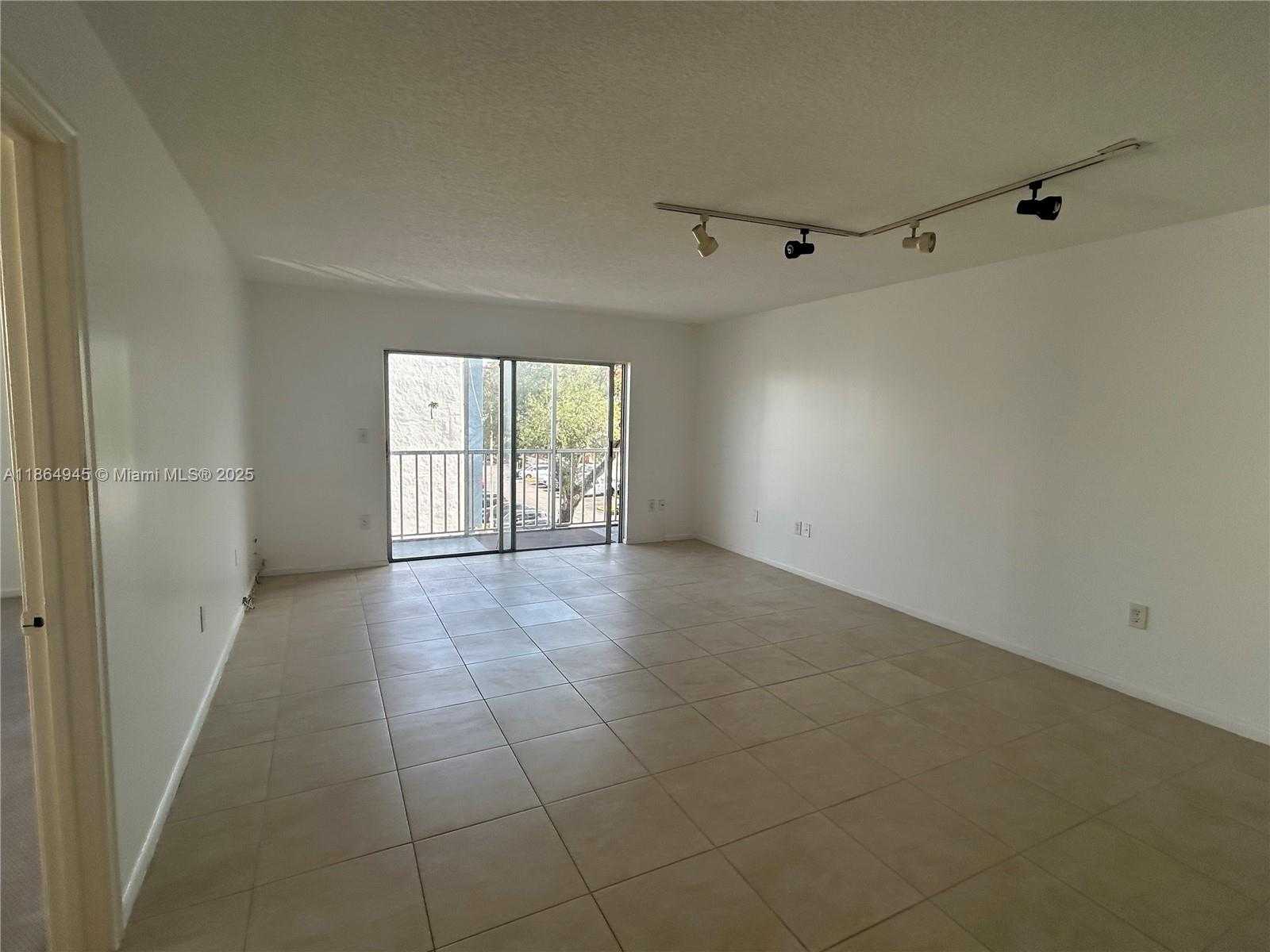 Small Image of 16750 NORTH EAST 10TH AVE #322, North Miami Beach Number 2