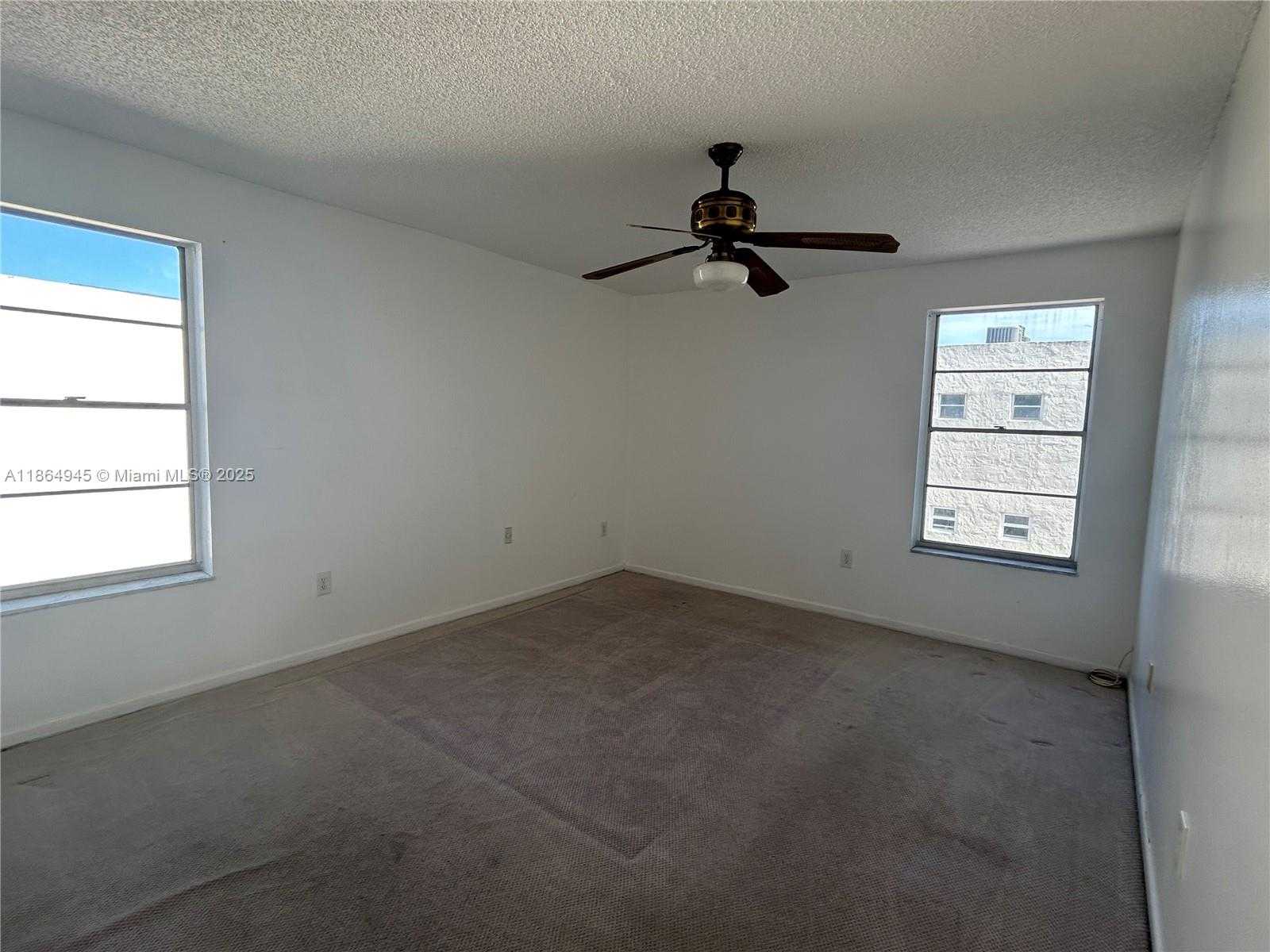 Small Image of 16750 NORTH EAST 10TH AVE #322, North Miami Beach Number 4