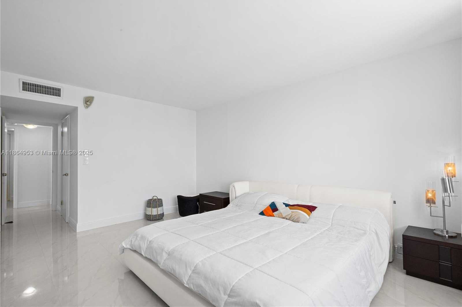 Small Image of 2751 SOUTH OCEAN DR #PH08N, Hollywood Number 10