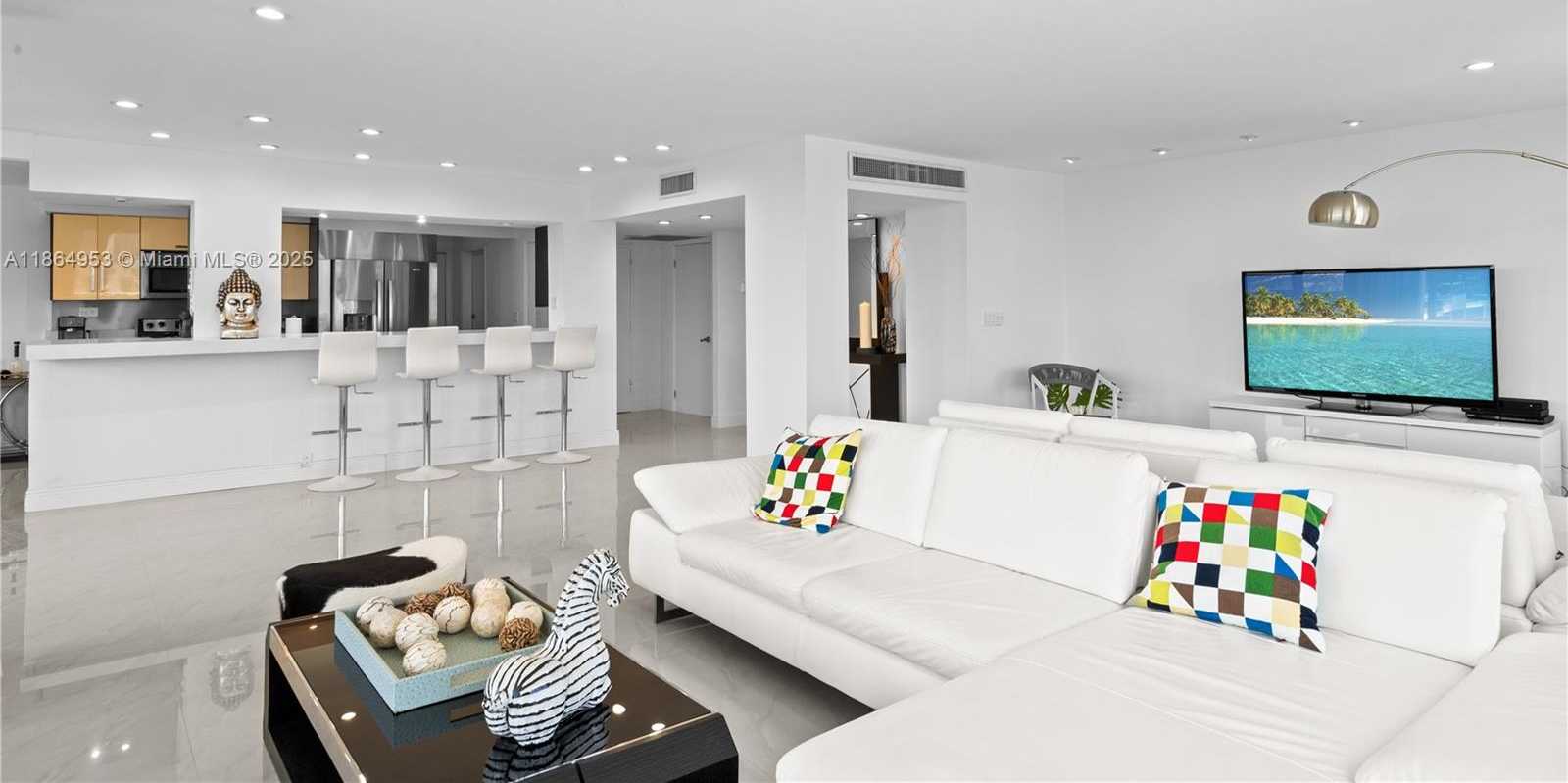 Small Image of 2751 SOUTH OCEAN DR #PH08N, Hollywood Number 6