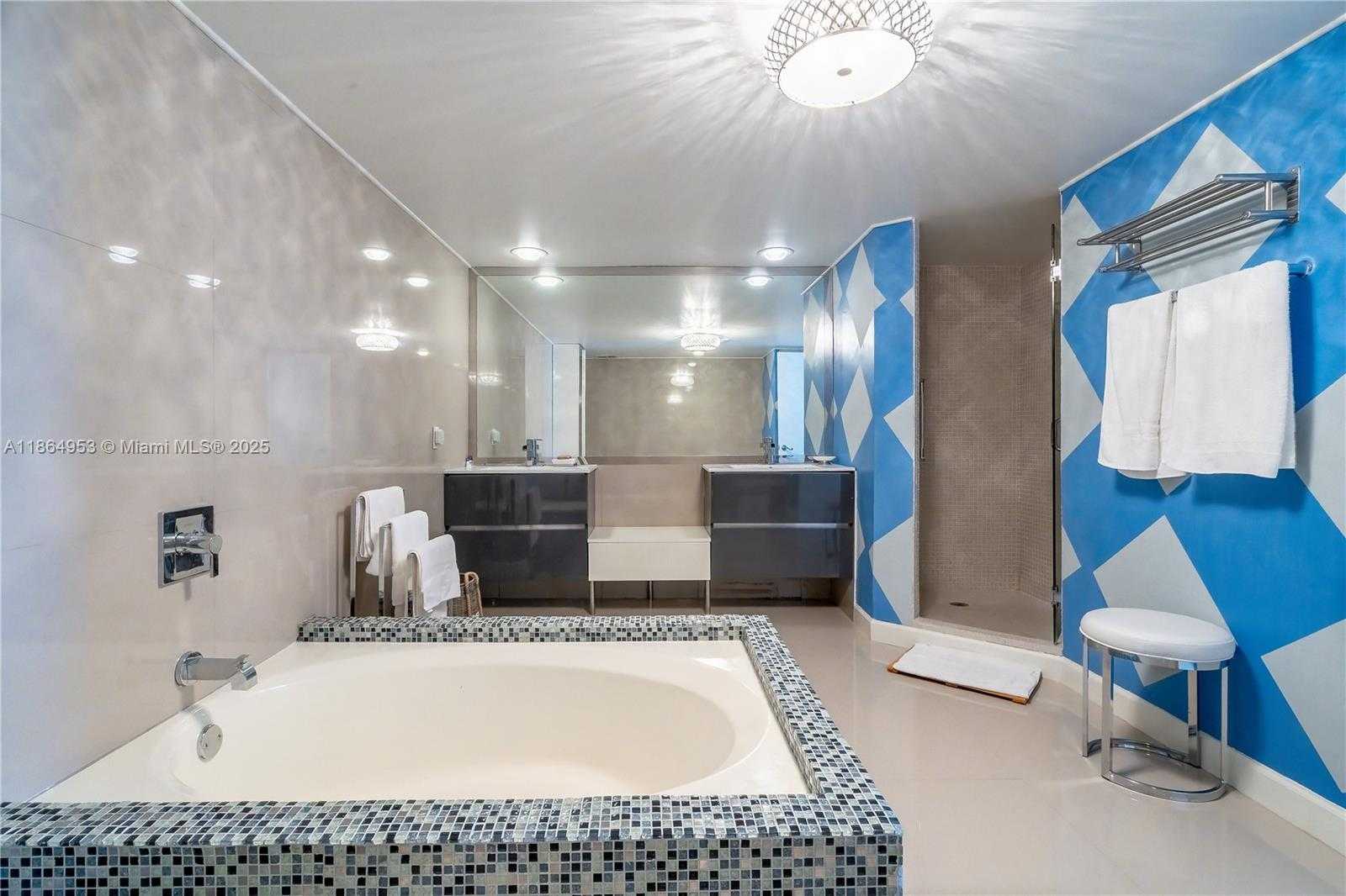 Small Image of 2751 SOUTH OCEAN DR #PH08N, Hollywood Number 9