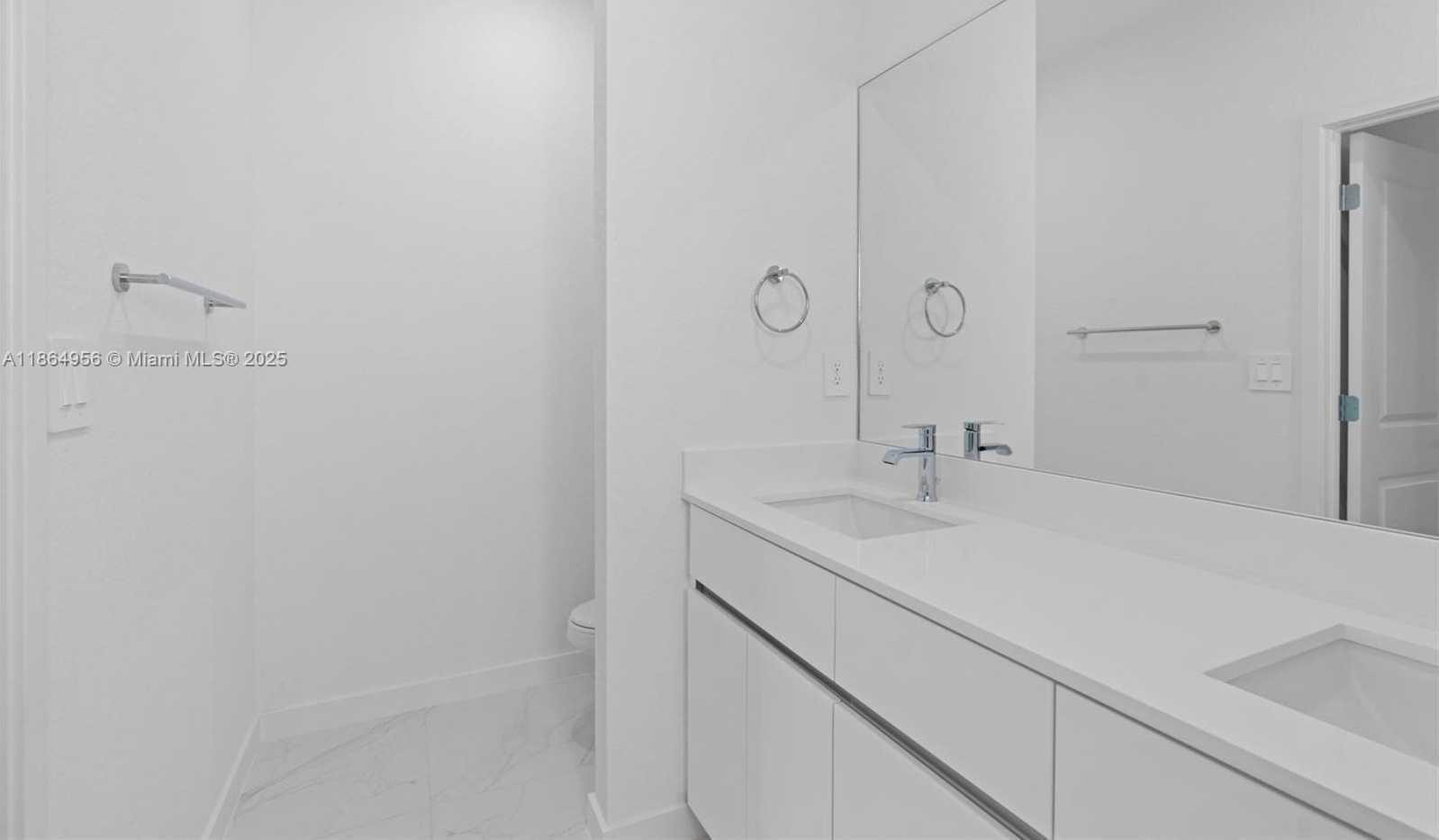 Small Image of 13351 SOUTH WEST 274 ST, Miami Number 23