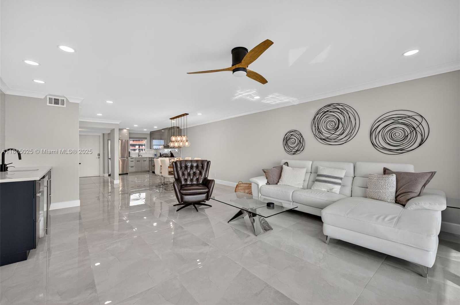 Small Image of 511 BAYSHORE DR #1005, Fort Lauderdale Number 25