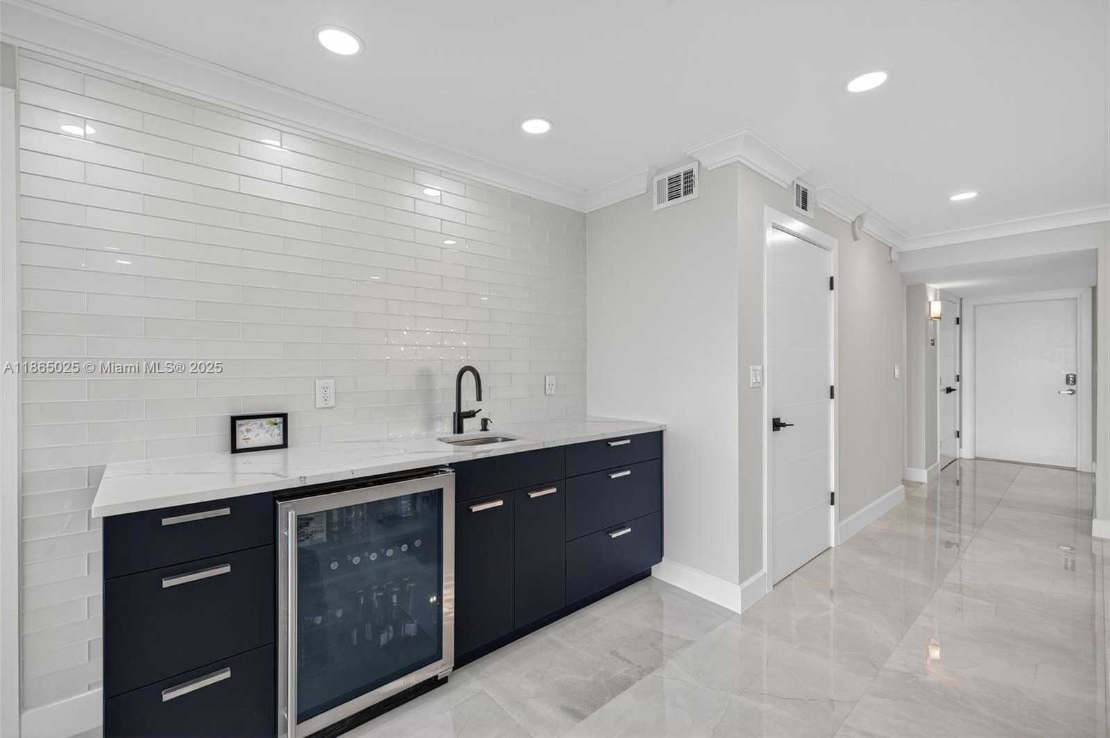Small Image of 511 BAYSHORE DR #1005, Fort Lauderdale Number 26