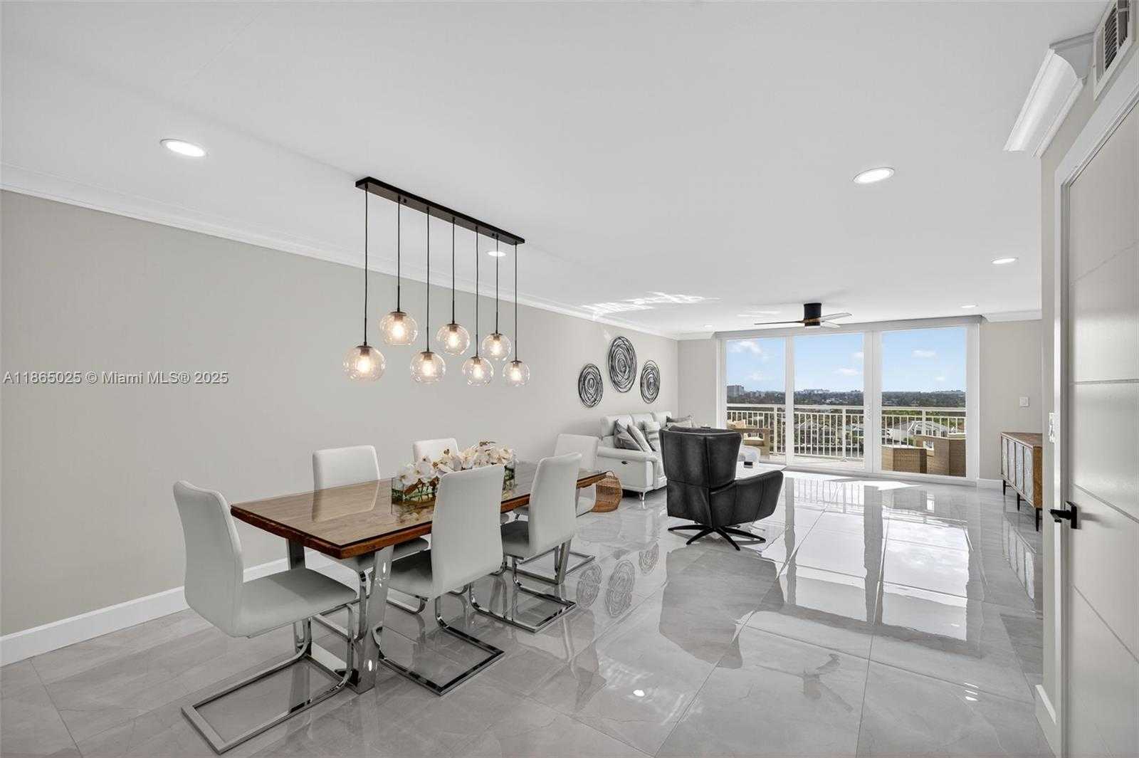 Small Image of 511 BAYSHORE DR #1005, Fort Lauderdale Number 3