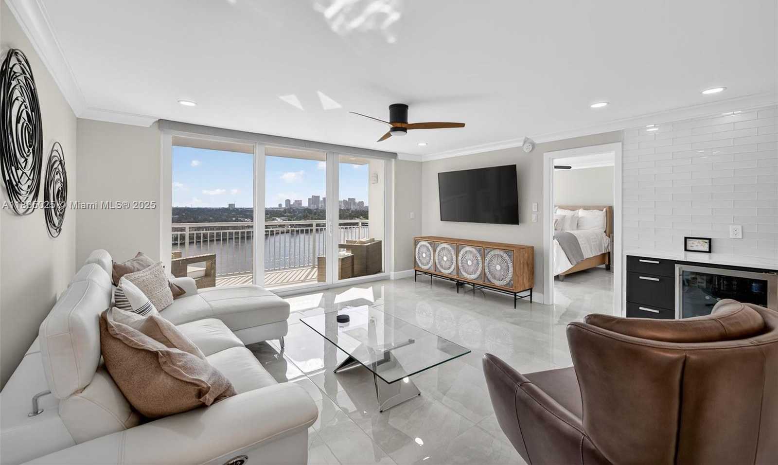 Small Image of 511 BAYSHORE DR #1005, Fort Lauderdale Number 4