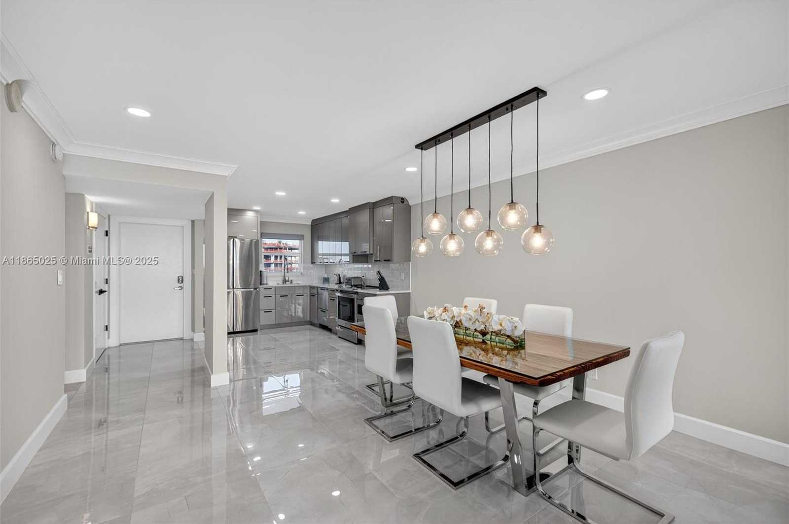 Small Image of 511 BAYSHORE DR #1005, Fort Lauderdale Number 5