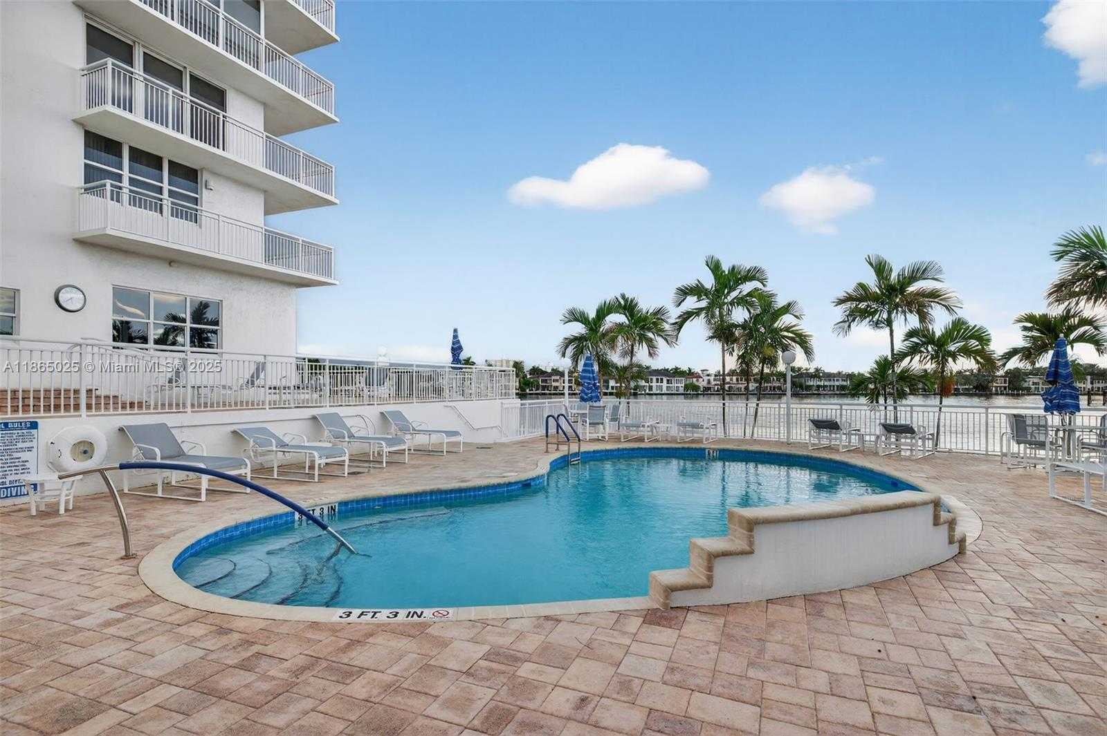 Small Image of 511 BAYSHORE DR #1005, Fort Lauderdale Number 63