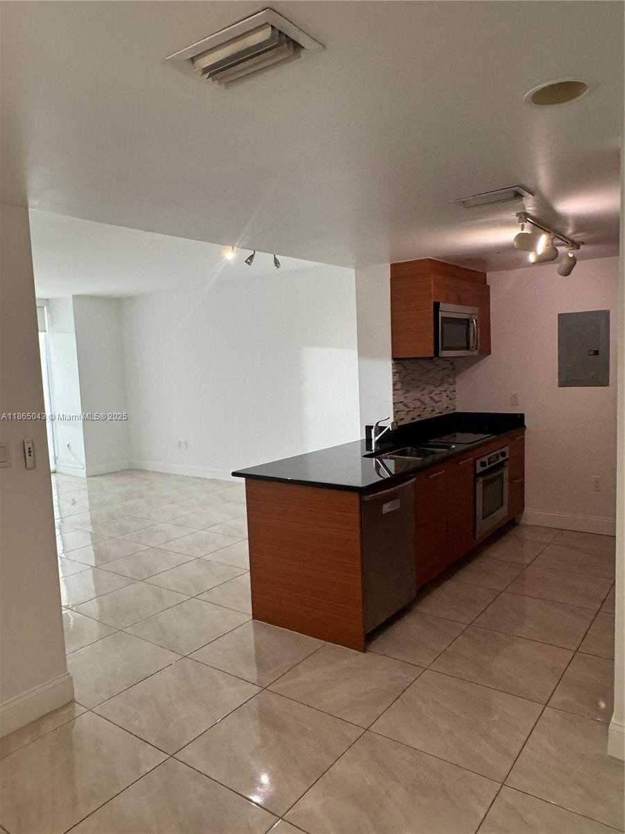 Small Image of 50 BISCAYNE BLVD #3405, Miami Number 10