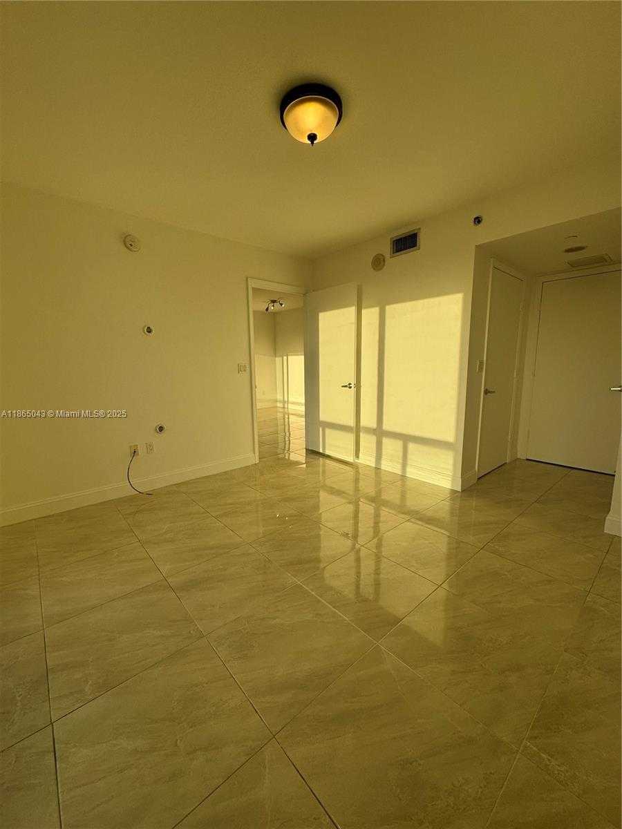 Small Image of 50 BISCAYNE BLVD #3405, Miami Number 15