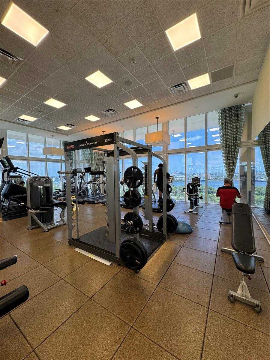 Small Image of 50 BISCAYNE BLVD #3405, Miami Number 29