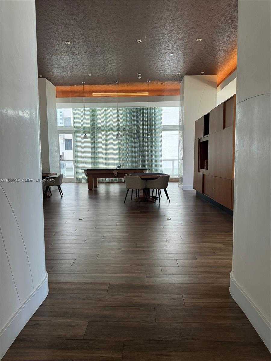 Small Image of 50 BISCAYNE BLVD #3405, Miami Number 31