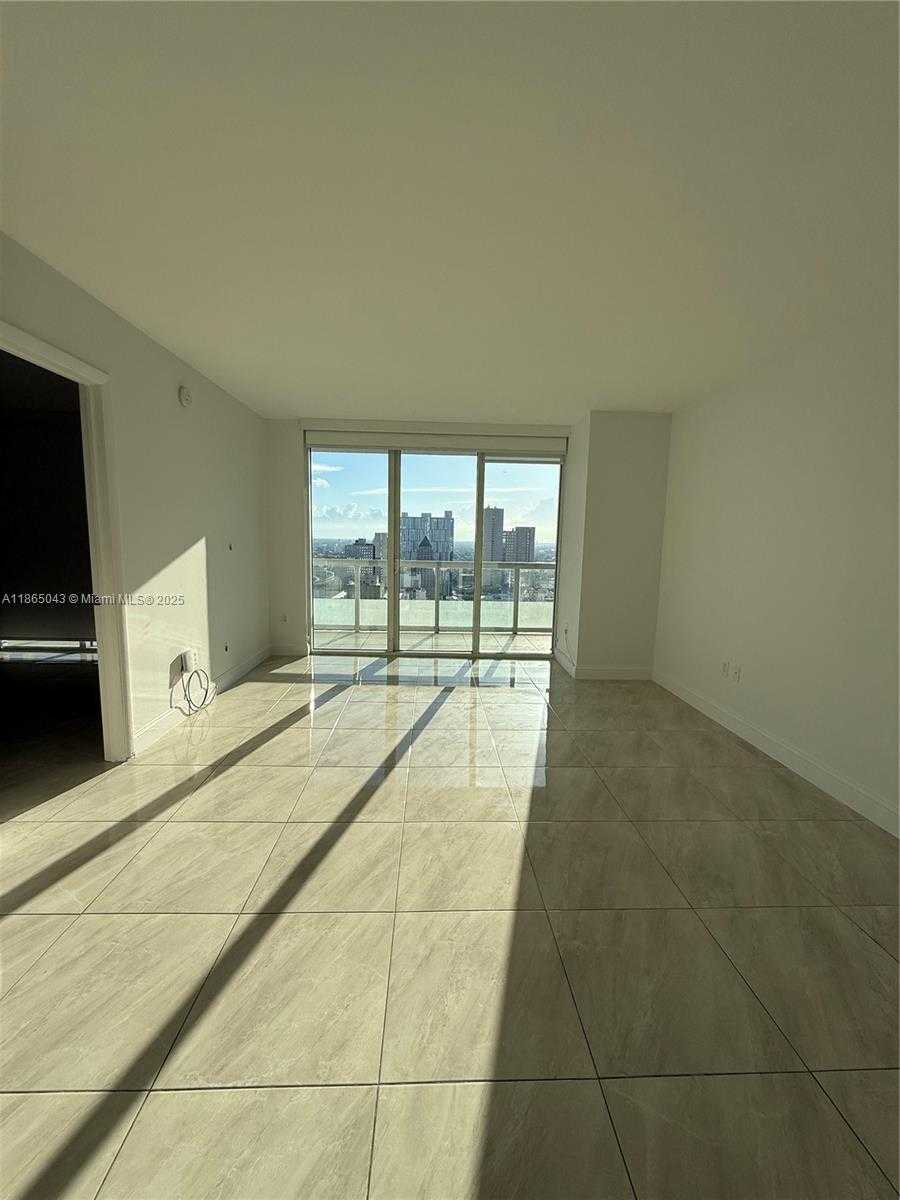 Small Image of 50 BISCAYNE BLVD #3405, Miami Number 6