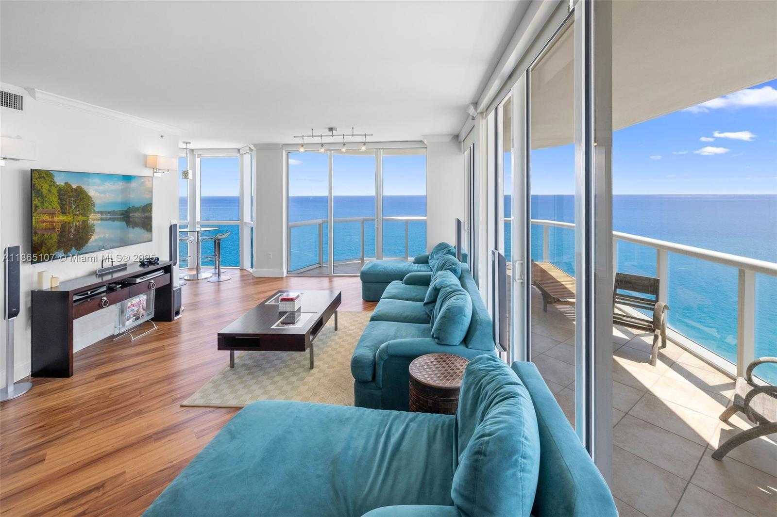 Small Image of 6365 COLLINS AVE #2703, Miami Beach Number 11