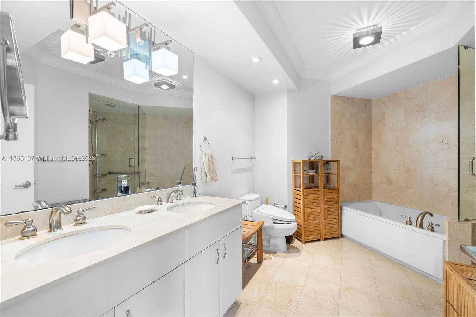 Small Image of 6365 COLLINS AVE #2703, Miami Beach Number 28