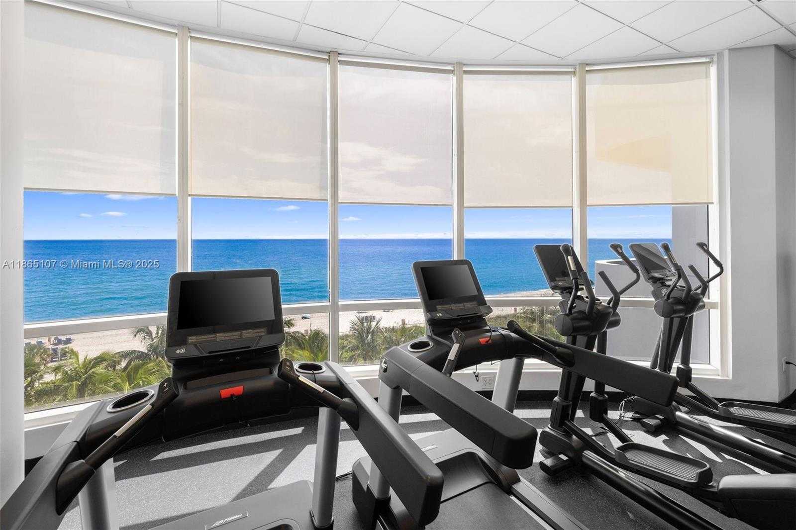 Small Image of 6365 COLLINS AVE #2703, Miami Beach Number 38