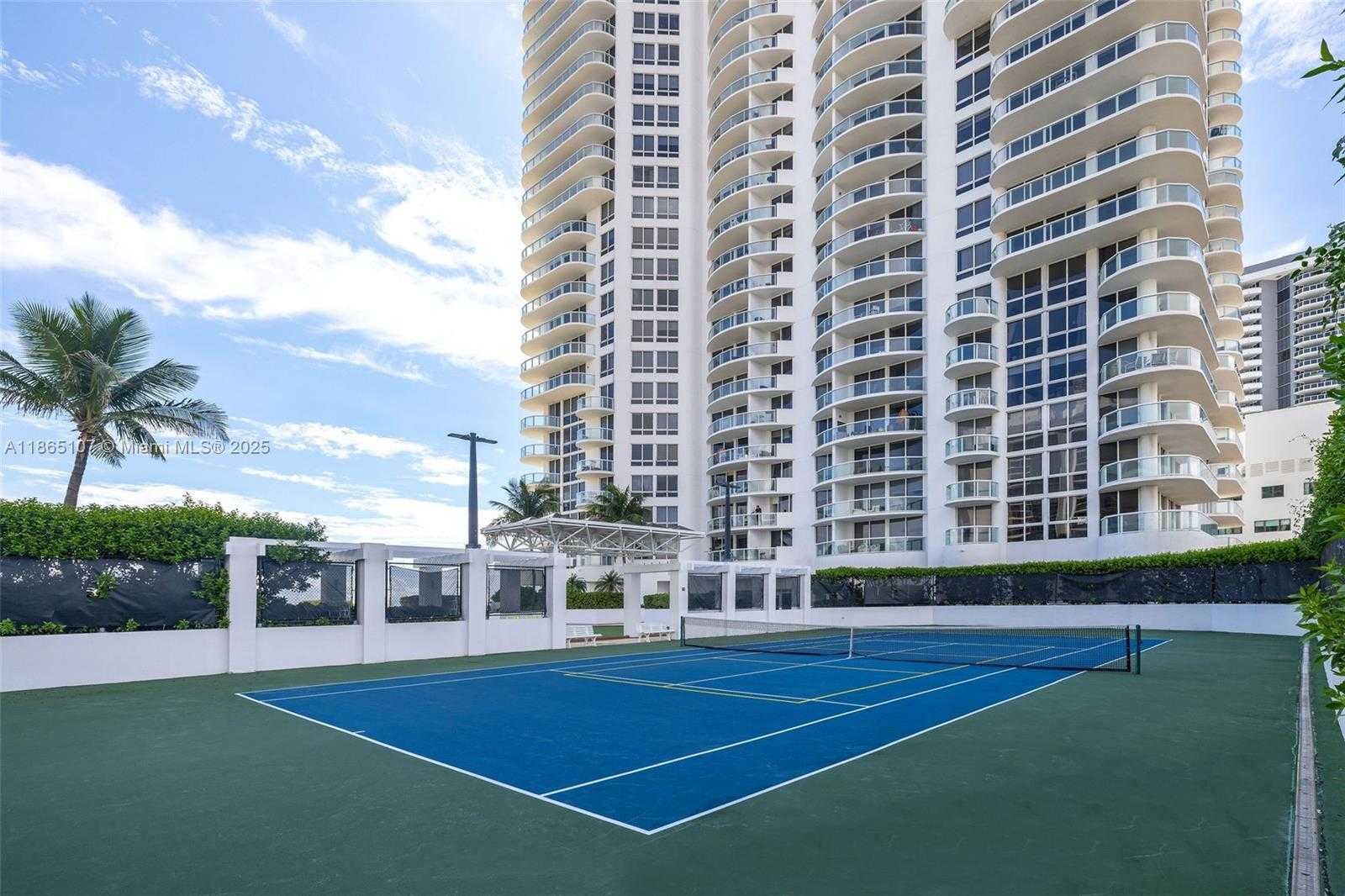 Small Image of 6365 COLLINS AVE #2703, Miami Beach Number 40