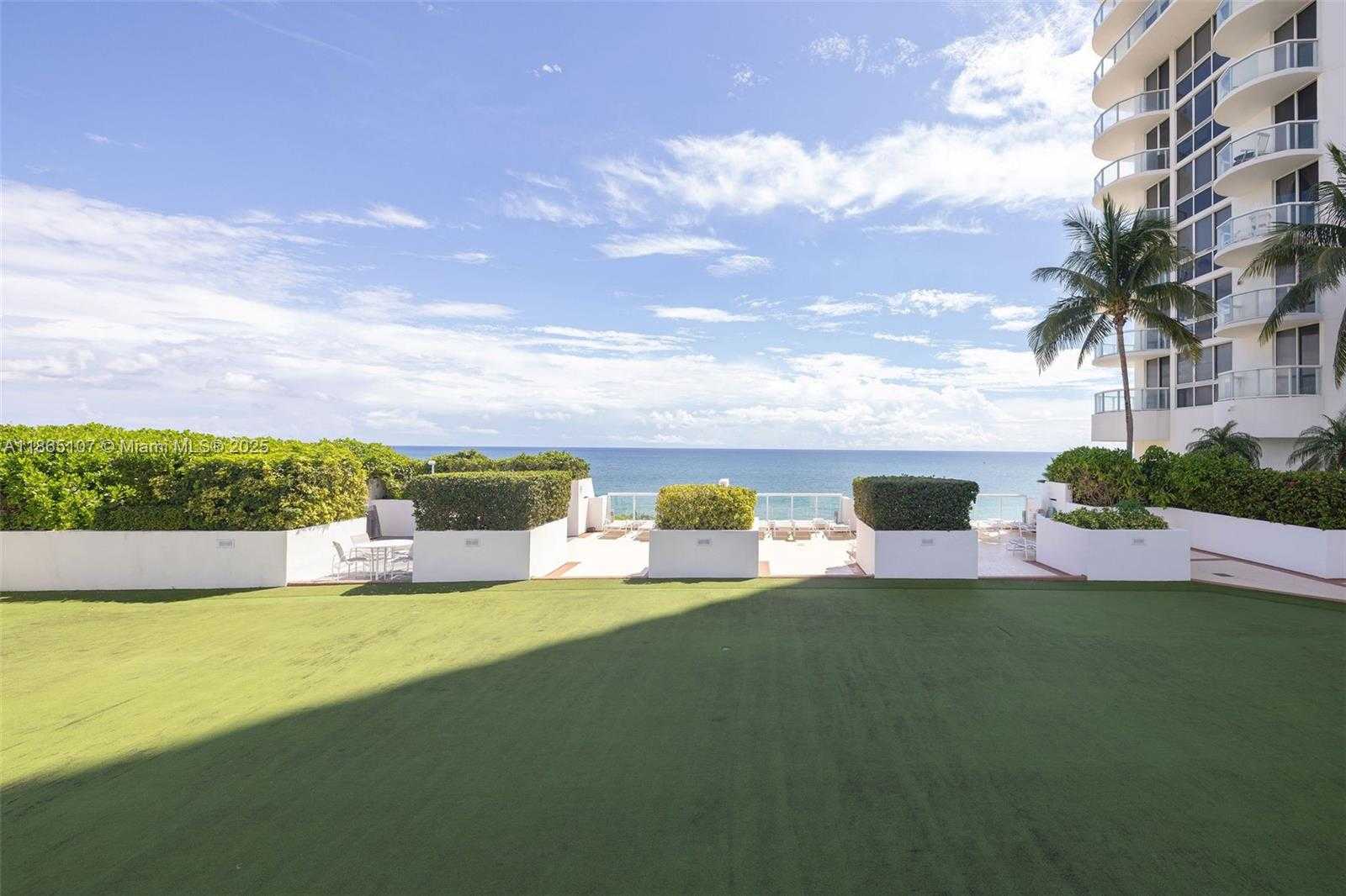 Small Image of 6365 COLLINS AVE #2703, Miami Beach Number 41