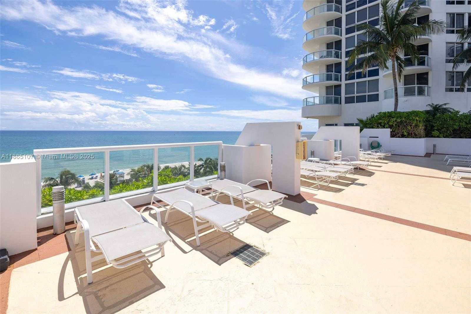 Small Image of 6365 COLLINS AVE #2703, Miami Beach Number 43