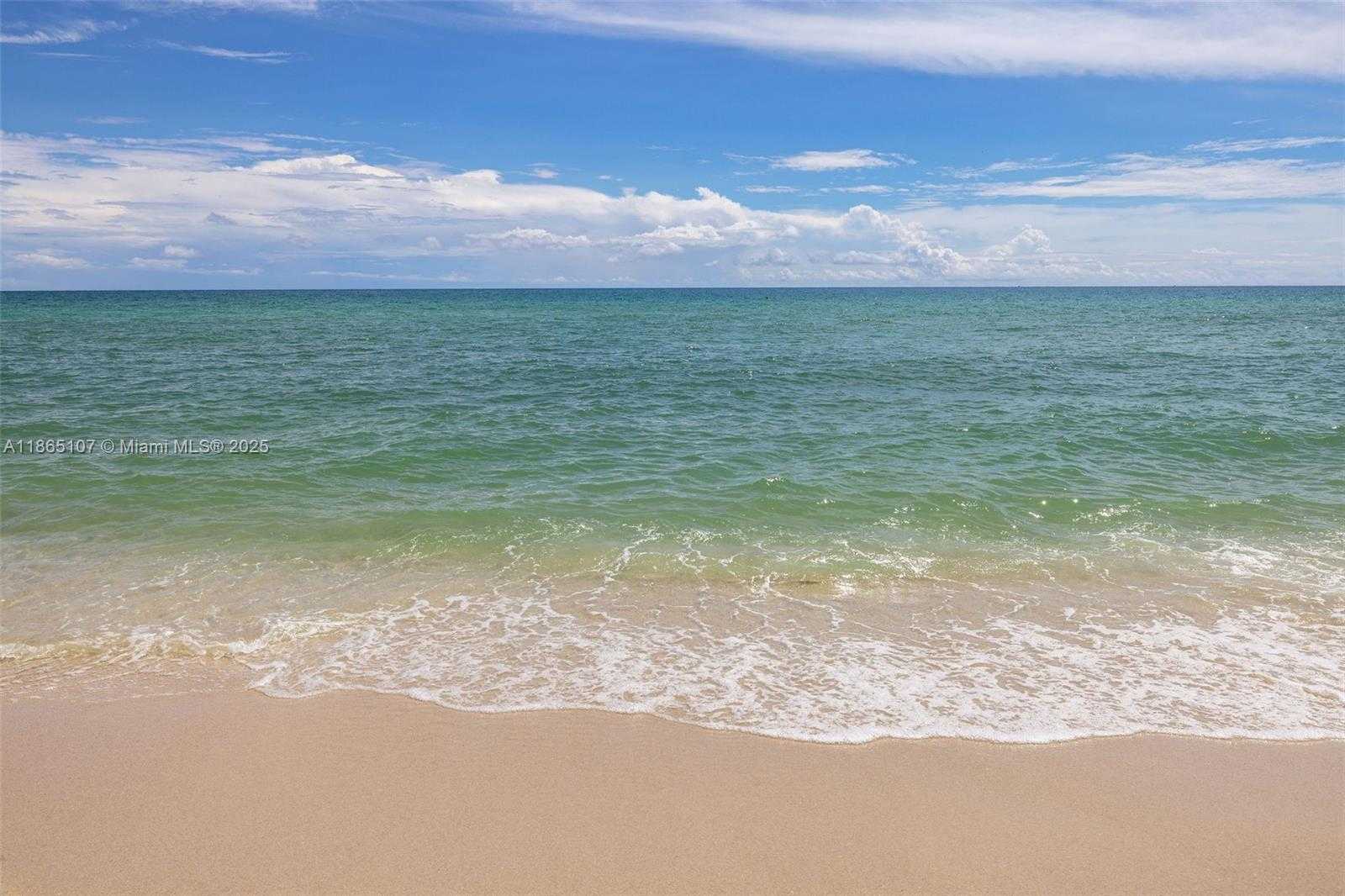Small Image of 6365 COLLINS AVE #2703, Miami Beach Number 64
