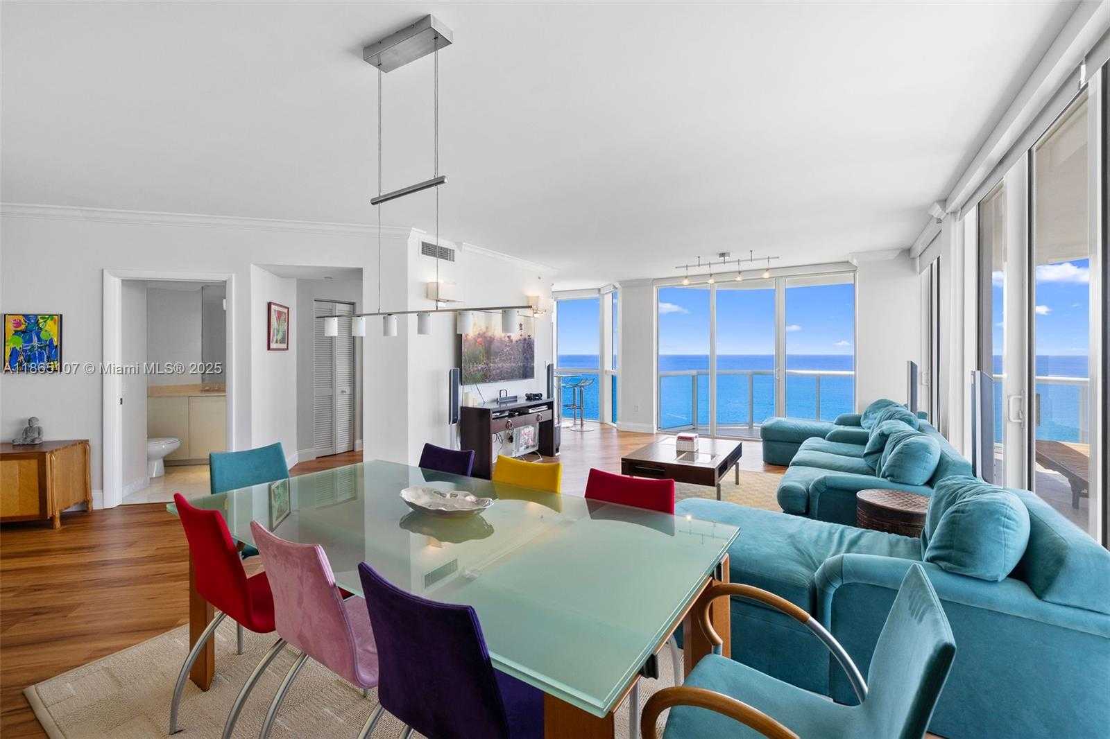 Small Image of 6365 COLLINS AVE #2703, Miami Beach Number 8